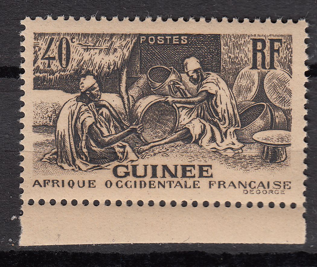 TIMBRE colonie francaise GUINEE NEUF N 158 LES LAOBIS ARTISANS DU BOIS 121985533933