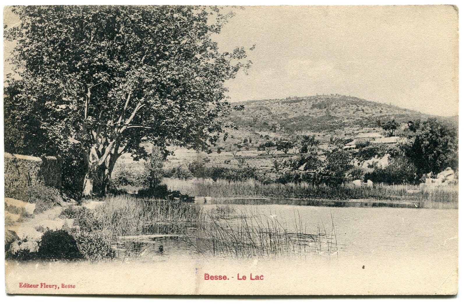 CARTE POSTALE BESSE LE LAC 121247887584