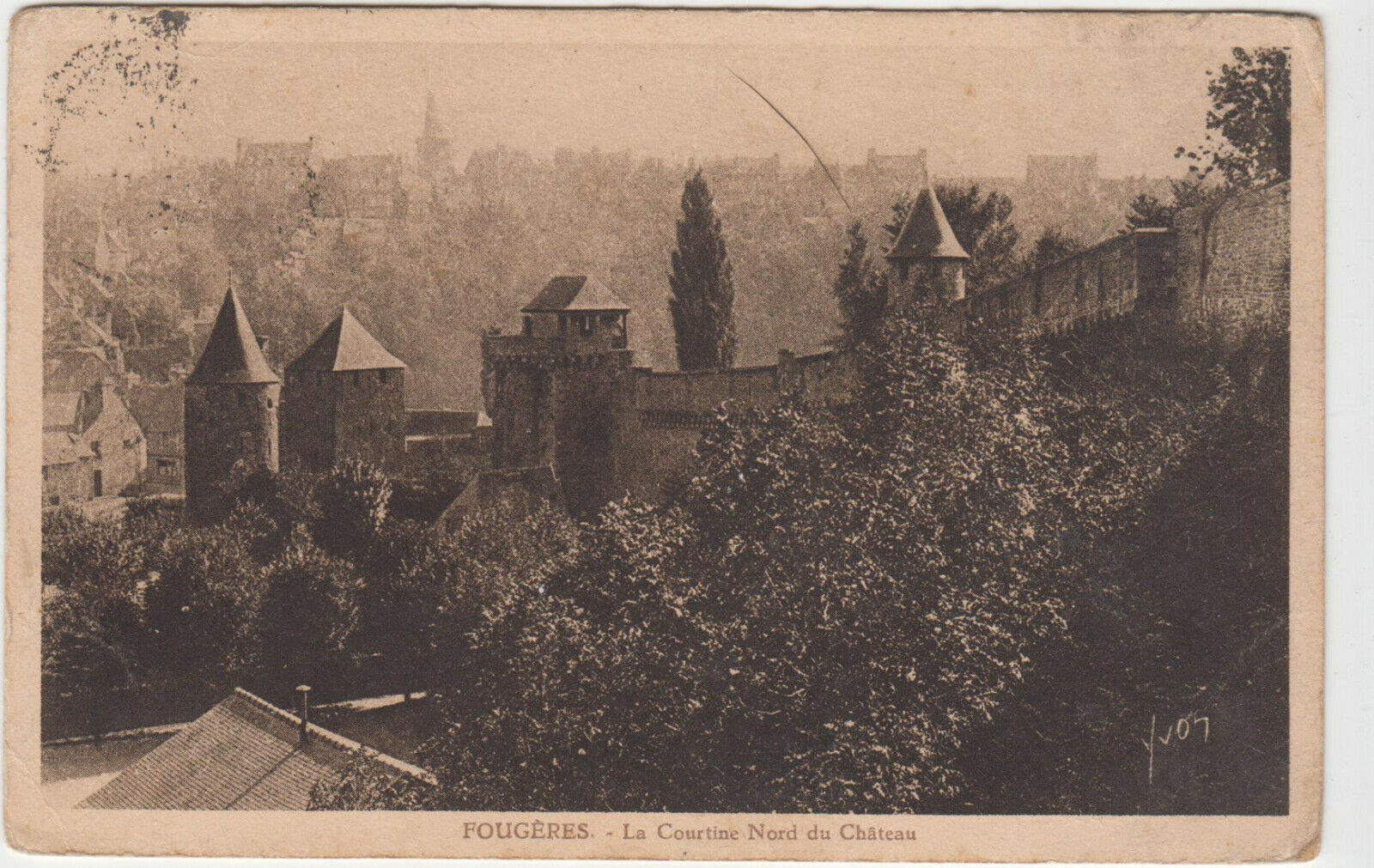 CARTE POSTALE FOUGERES LA COURTINE NORD DU CHATEAU 401901882094