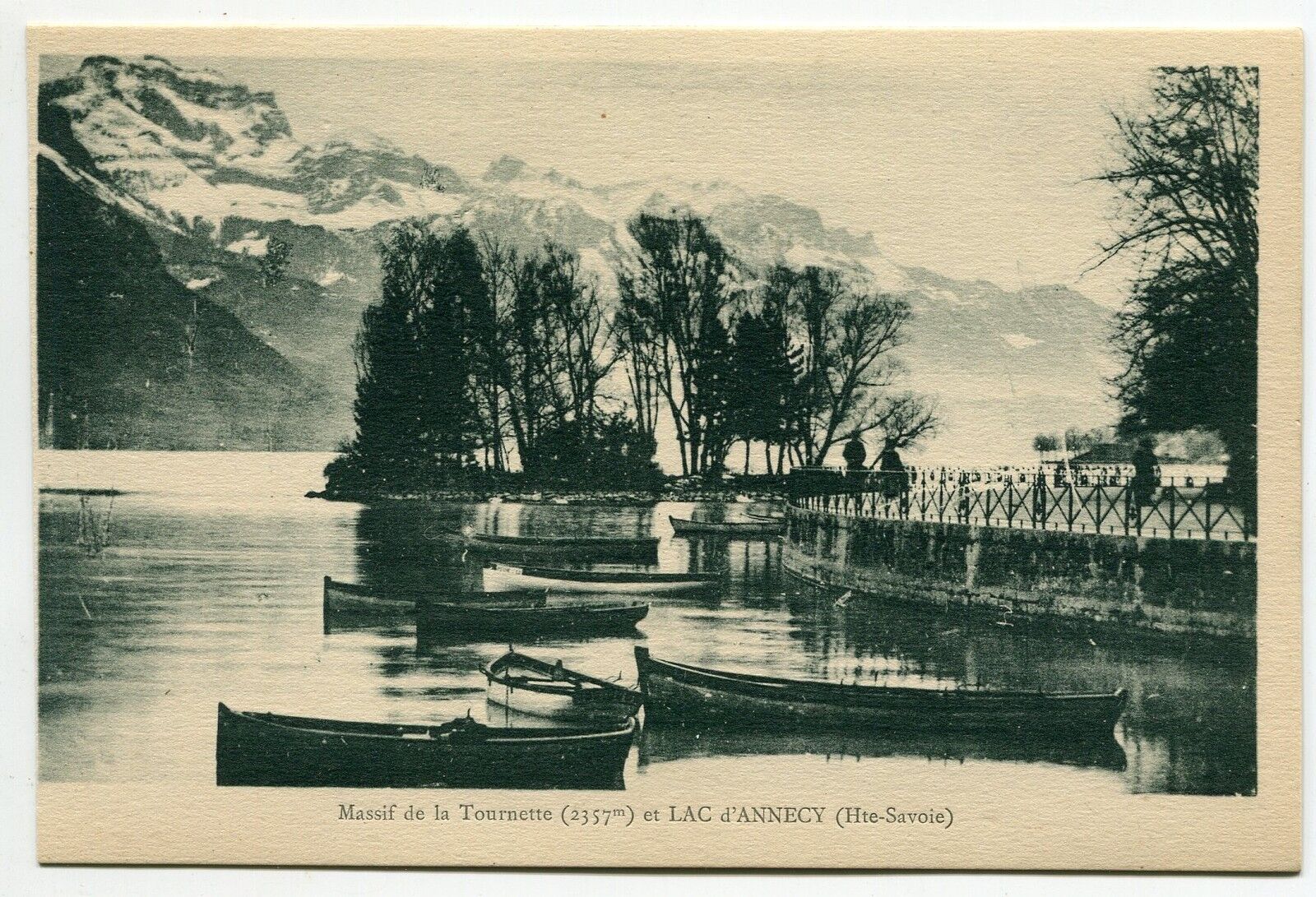 CARTE POSTALE LAC D ANNECY PORT BARQUES MASSIF DE LA TOURNETTE 121247892734