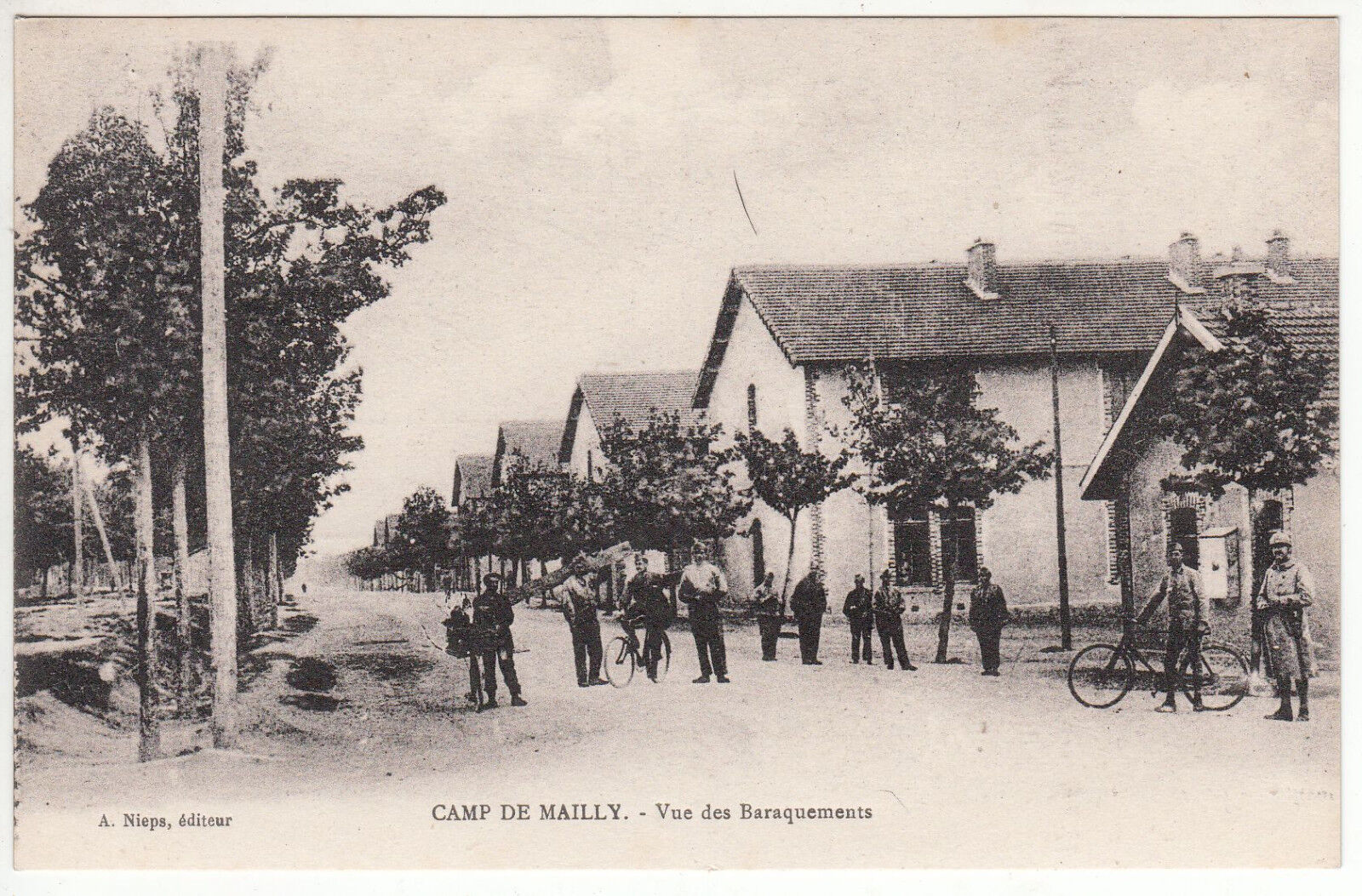 CARTE POSTALE MAILLY LE CAMP VUE DES BARAQUEMENTS 401217942384