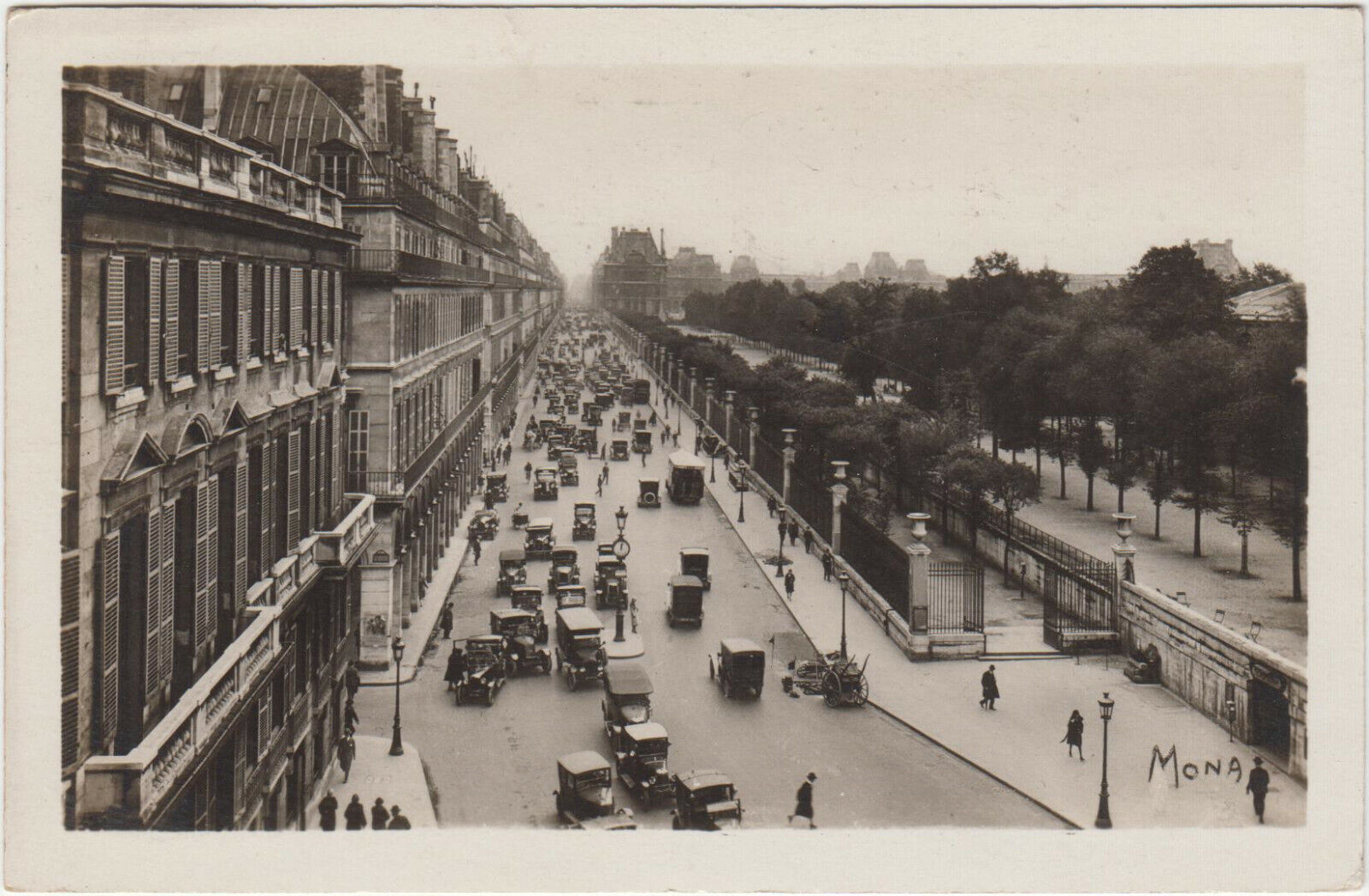 CARTE POSTALE PARIS LA RUE RIVOLI 401919795794