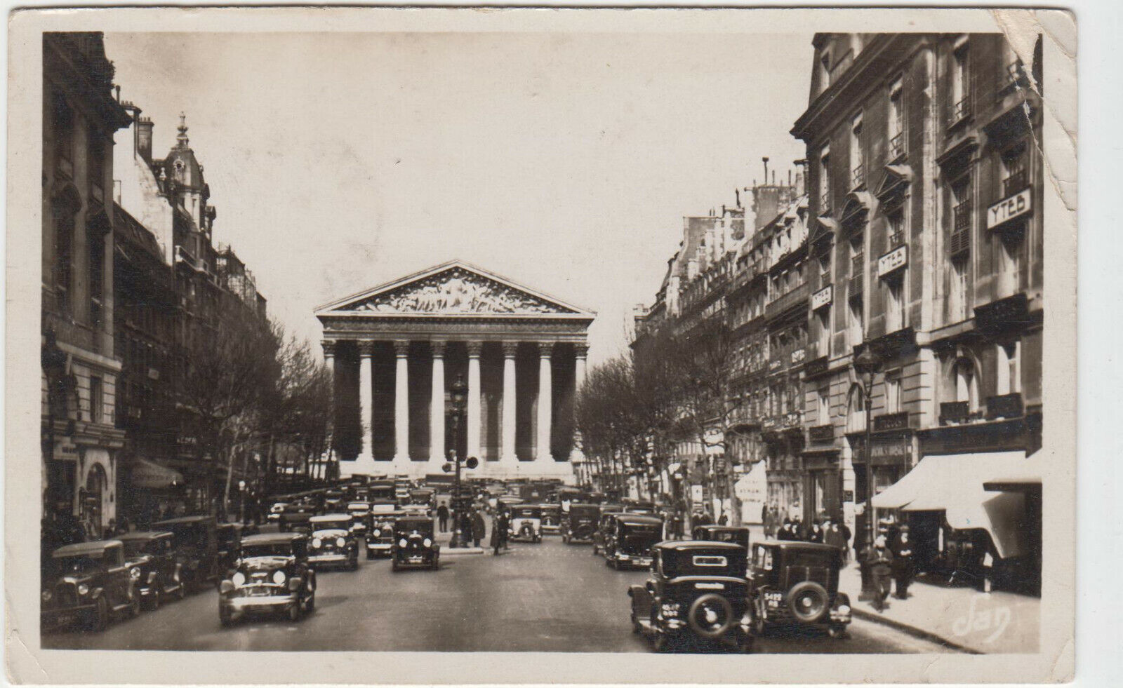 CARTE POSTALE PARIS LA RUE ROYAL ET L EGLISE DE LA MADELEINE 123914476654