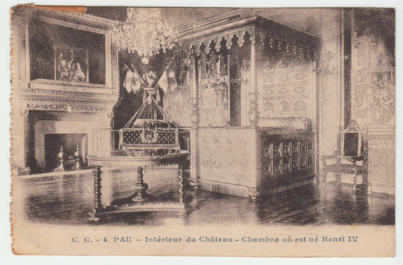 CARTE POSTALE PAU INTERIEUR DU CHATEAU CHAMBRE OU EST NE HENRI IV 124095346094