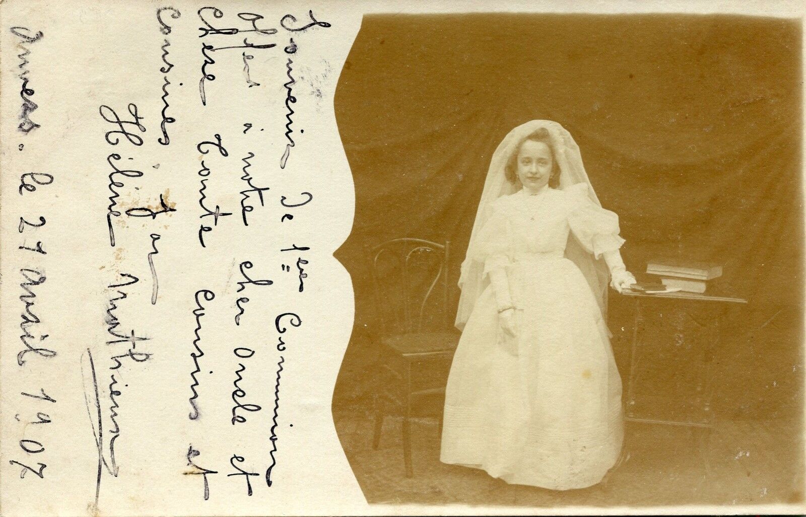 CARTE POSTALE PHOTO HELENE MATHIEUX 1 COMMUNION 21 AVRIL 1907 400333626244