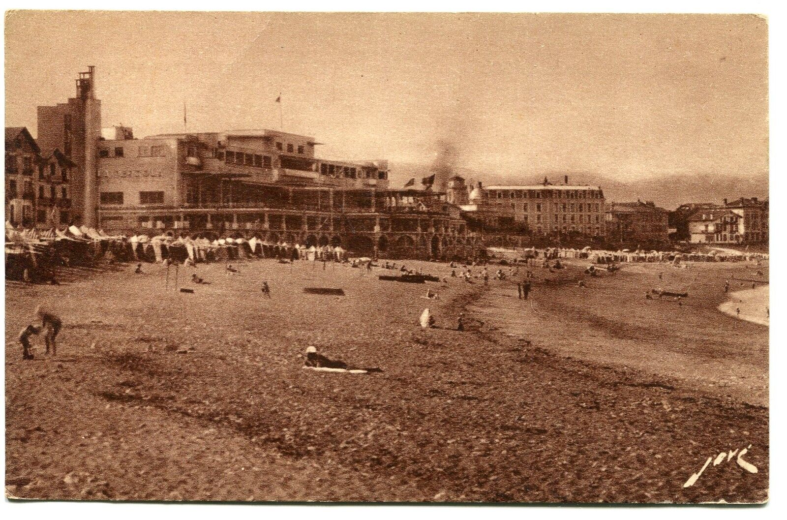 CARTE POSTALE SAINT JEAN DE LUZ LA PLAGE ET LA PERGOLA JOVE 400683286684