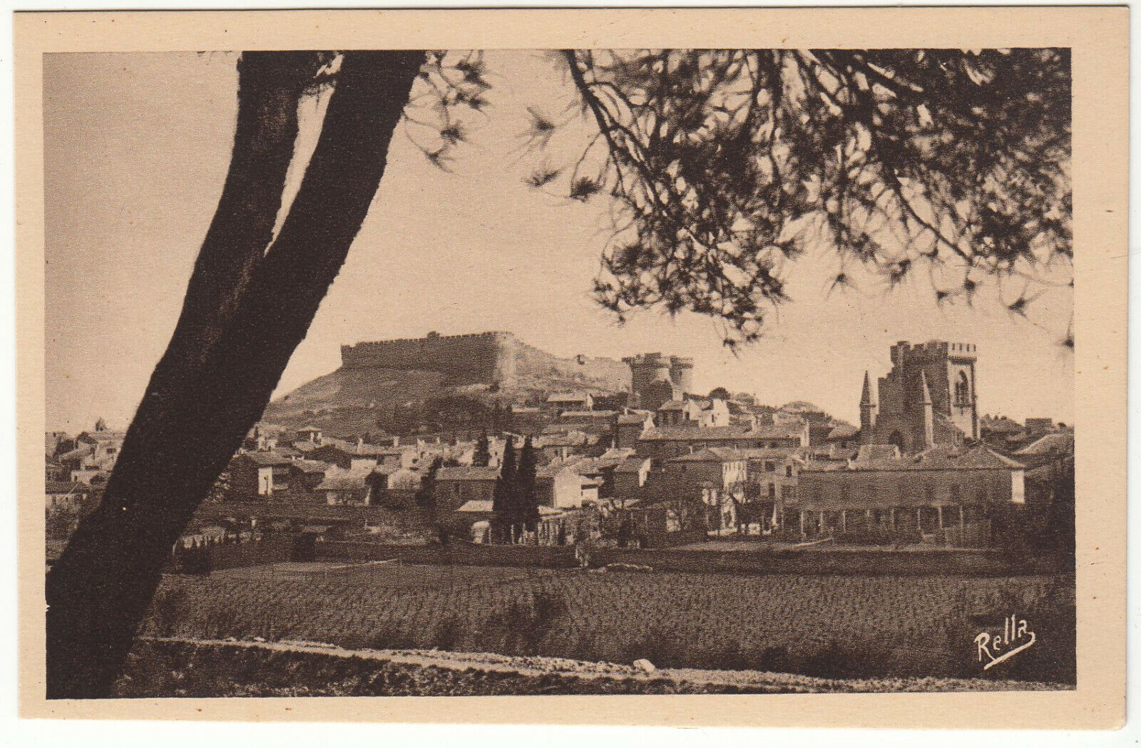 CARTE POSTALE VILLENEUVE LES AVIGNON VUE D ENSEMBLE ET LE FORT SAINT ANDRE 402001743774