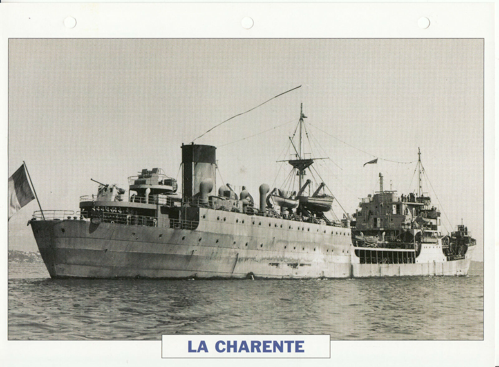 PHOTO BATEAU MILITAIRE DONNEES TECHNIQUES LA CHARENTE FRANCE 1943 123790281944