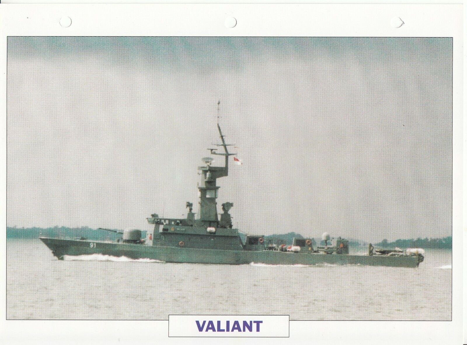 PHOTO BATEAU MILITAIRE PATROUILLEUR LANCE MISSILES VALIANT SINGAPOUR 1989 401766674494