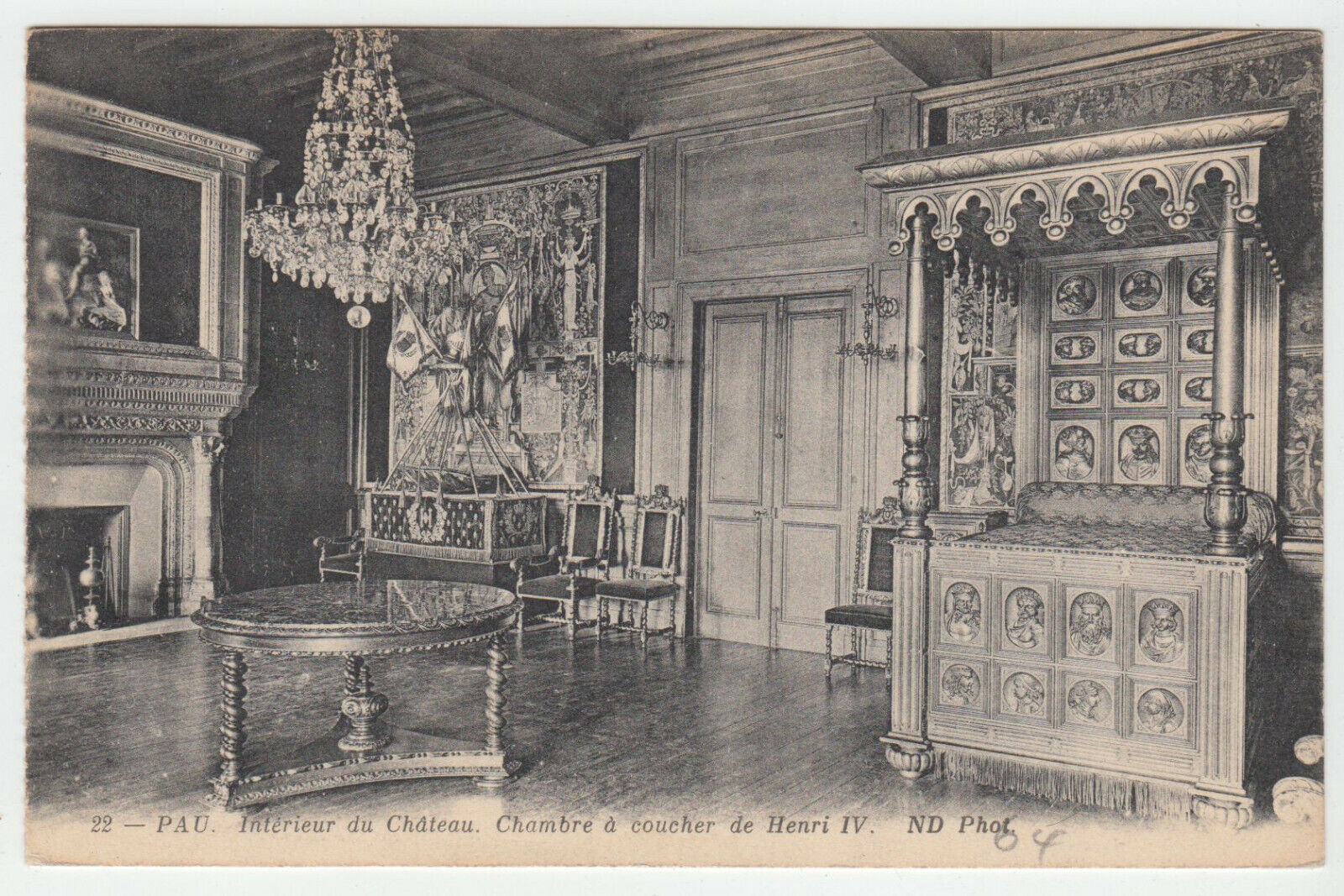 CARTE POSTALE CHATEAU DE PAU CHAMBRE A COUCHER DE HENRI IV 402175228705