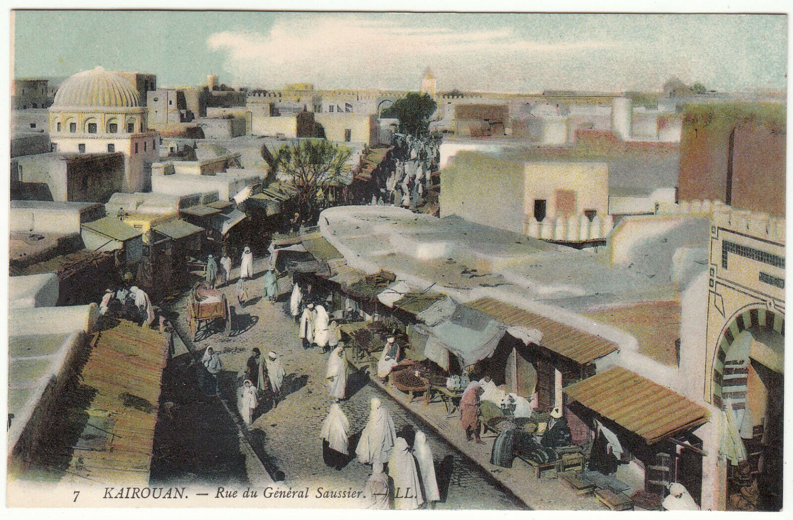 CARTE POSTALE KAIROUAN RUE DU GENERAL SAUSSIER 123961958565