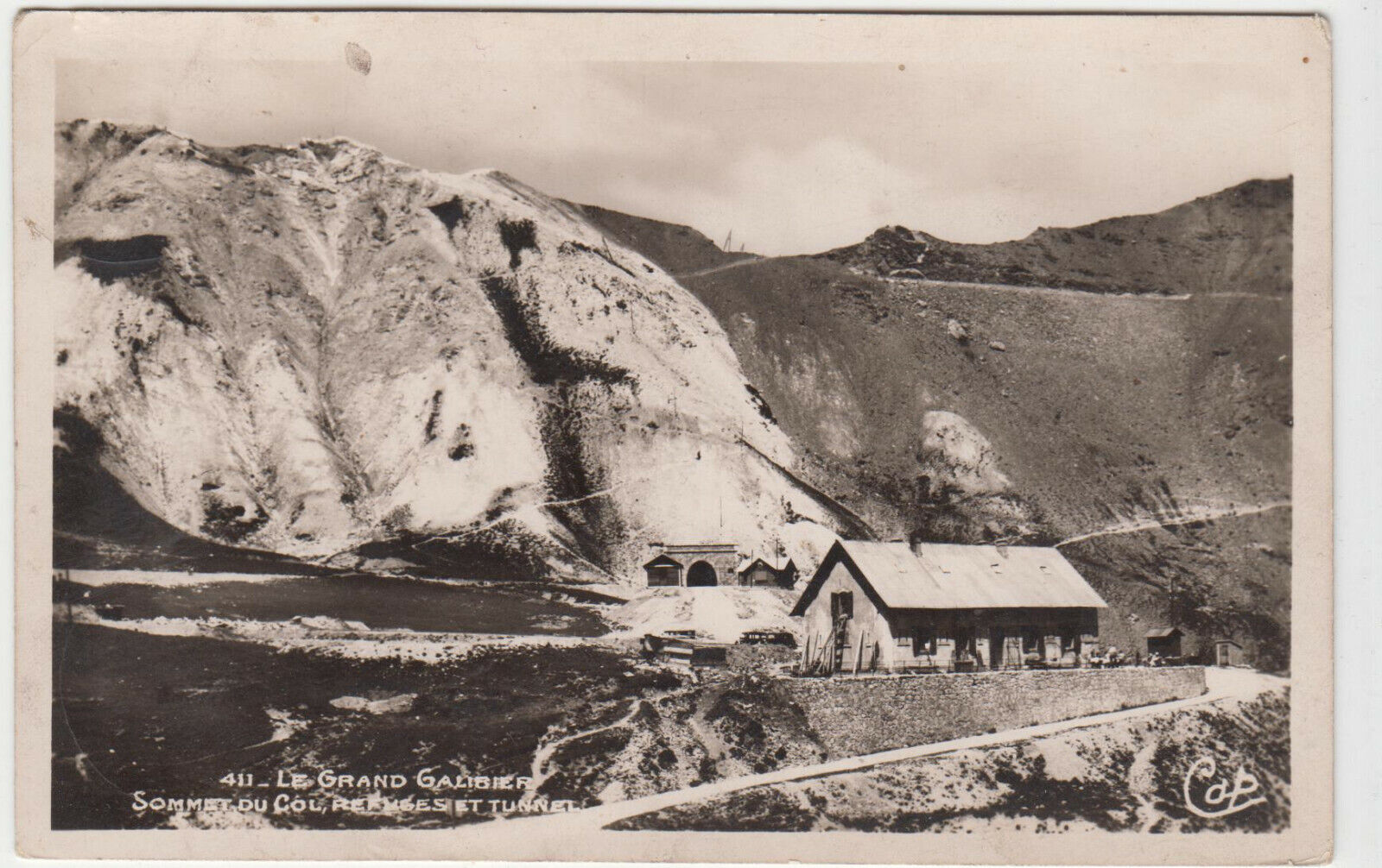 CARTE POSTALE LE GRAND GALIBIER SOMMET DU COL REFUGES ET TUNNEL 401907403655