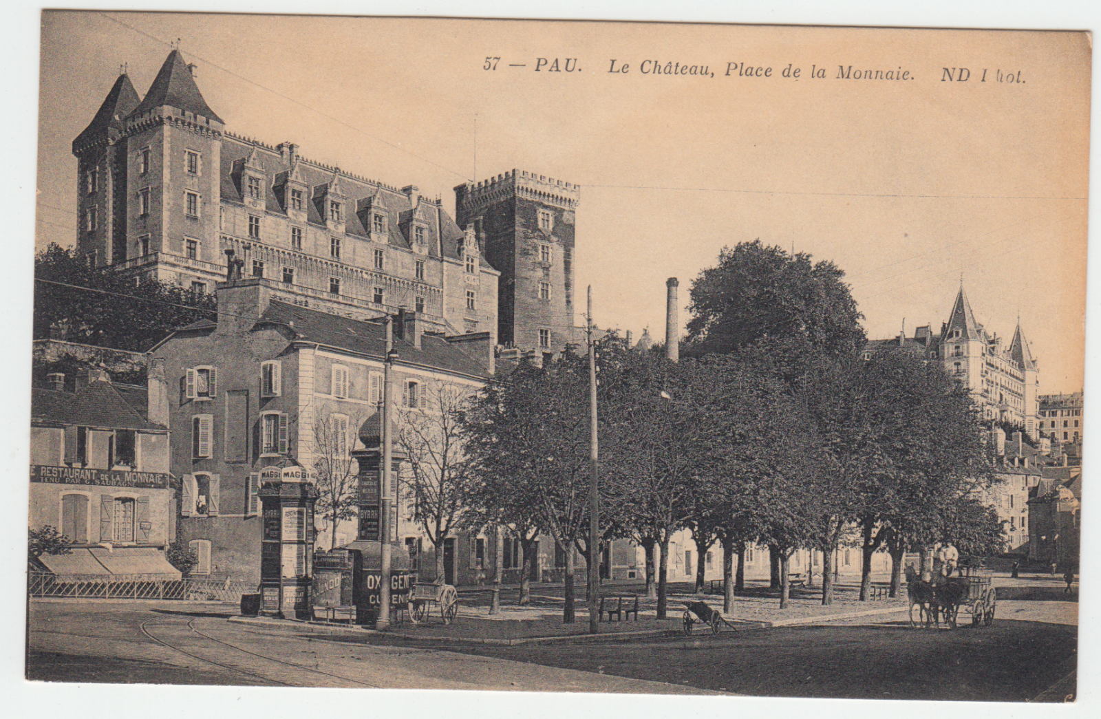 CARTE POSTALE PAU LE CHATEAU PLACE DE LA MONNAIE 402759182735