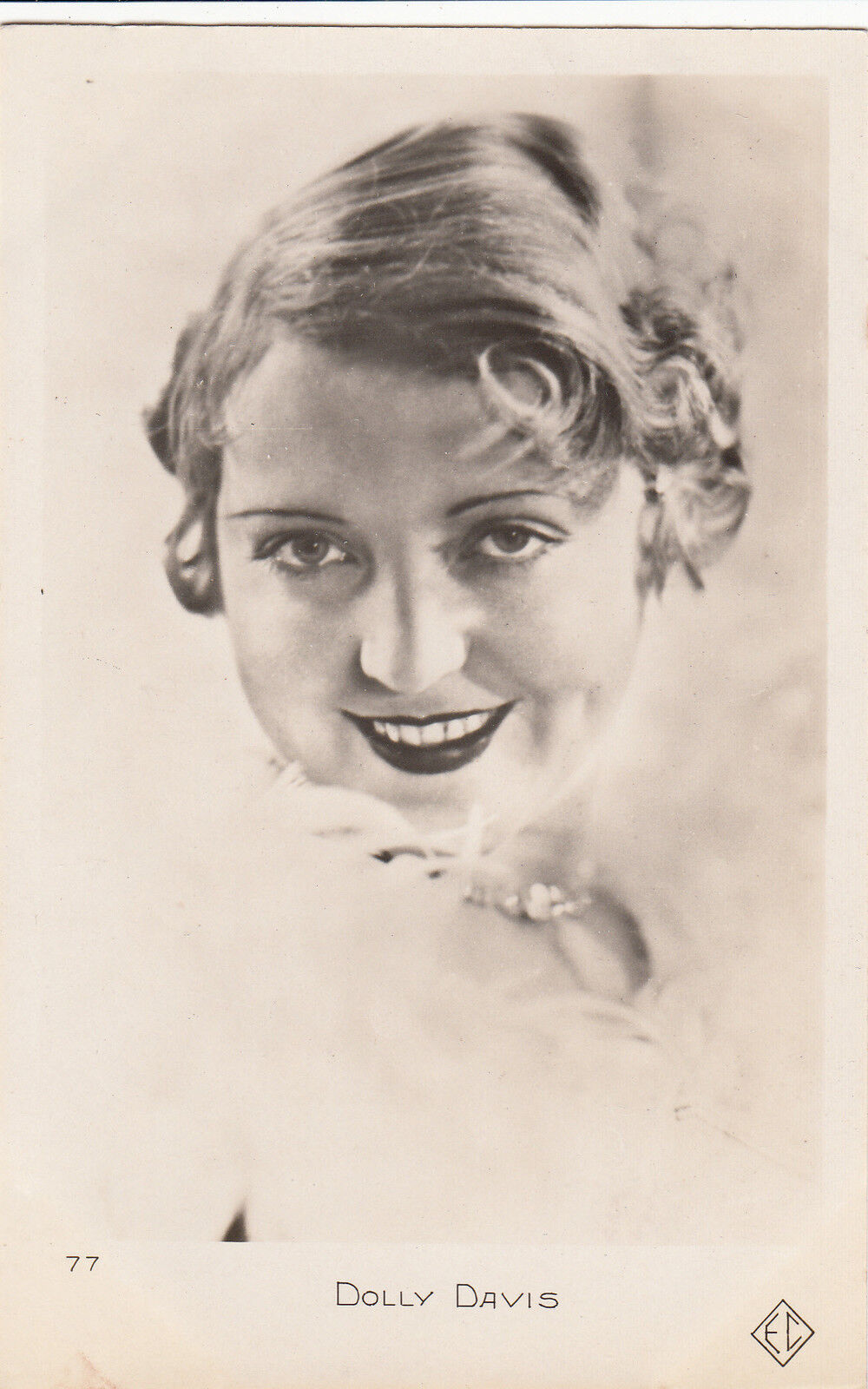 CARTE POSTALE PHOTO PERSONNALITE DOLLY DAVIS 121020138685