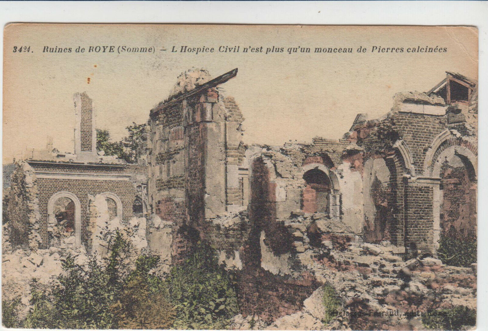 CARTE POSTALE RUINES DE ROYE L HOSPICE CIVIL N EST PLUS QU UN MONCEAU DE PIERRES 401914589225