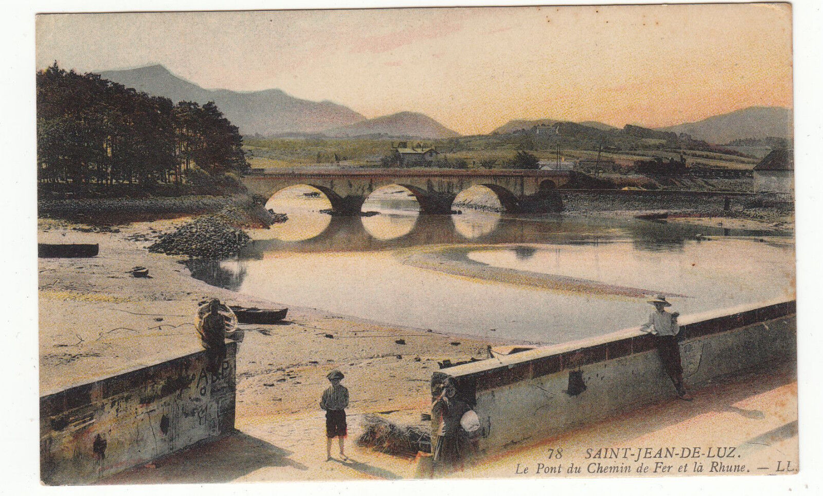 CARTE POSTALE SAINT JEAN DE LUZ LE PONT DU CHEMIN DE FER ET LA RHUNE 122358847265