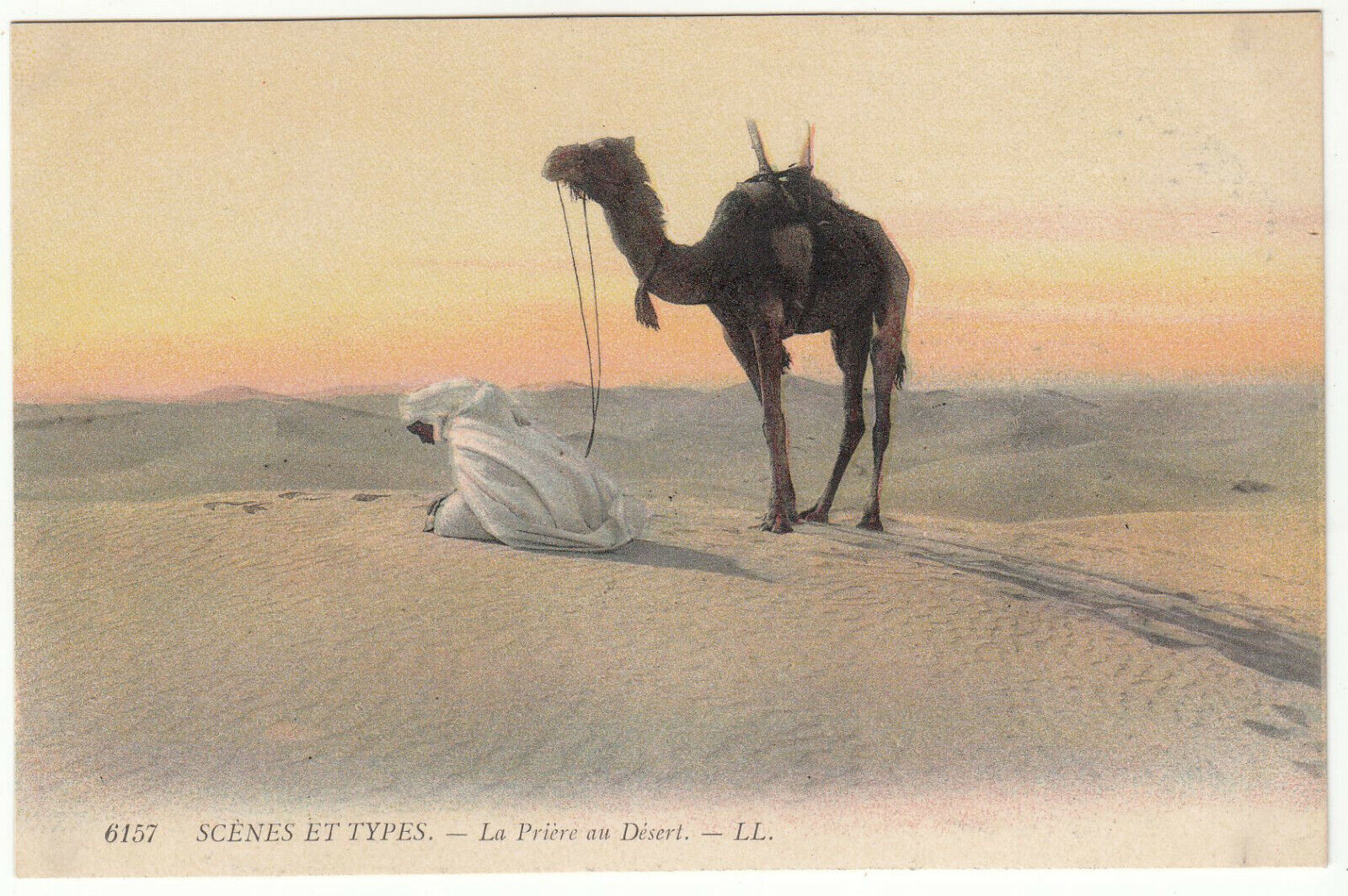 CARTE POSTALE SCENES ET TYPES LA PRIERE AU DESERT 123967435535