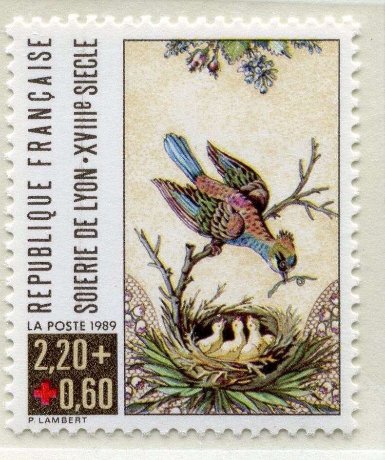 FRANCE TIMBRE NEUF N 2612 CROIX ROUGE OISEAU NID AVEC OISILLONS 400806923365