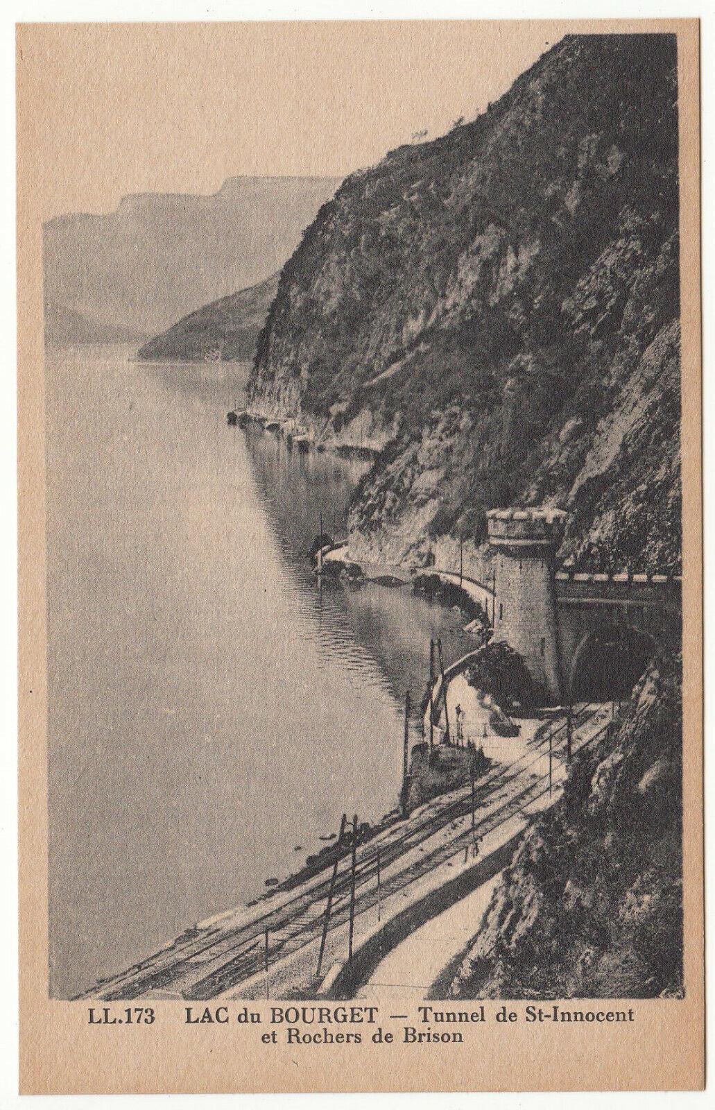 CARTE POSTALE AIX LES BAINS LE LAC DU BOURGET TUNNEL ST INNOCENT ROCHERS BRISON 124014037106