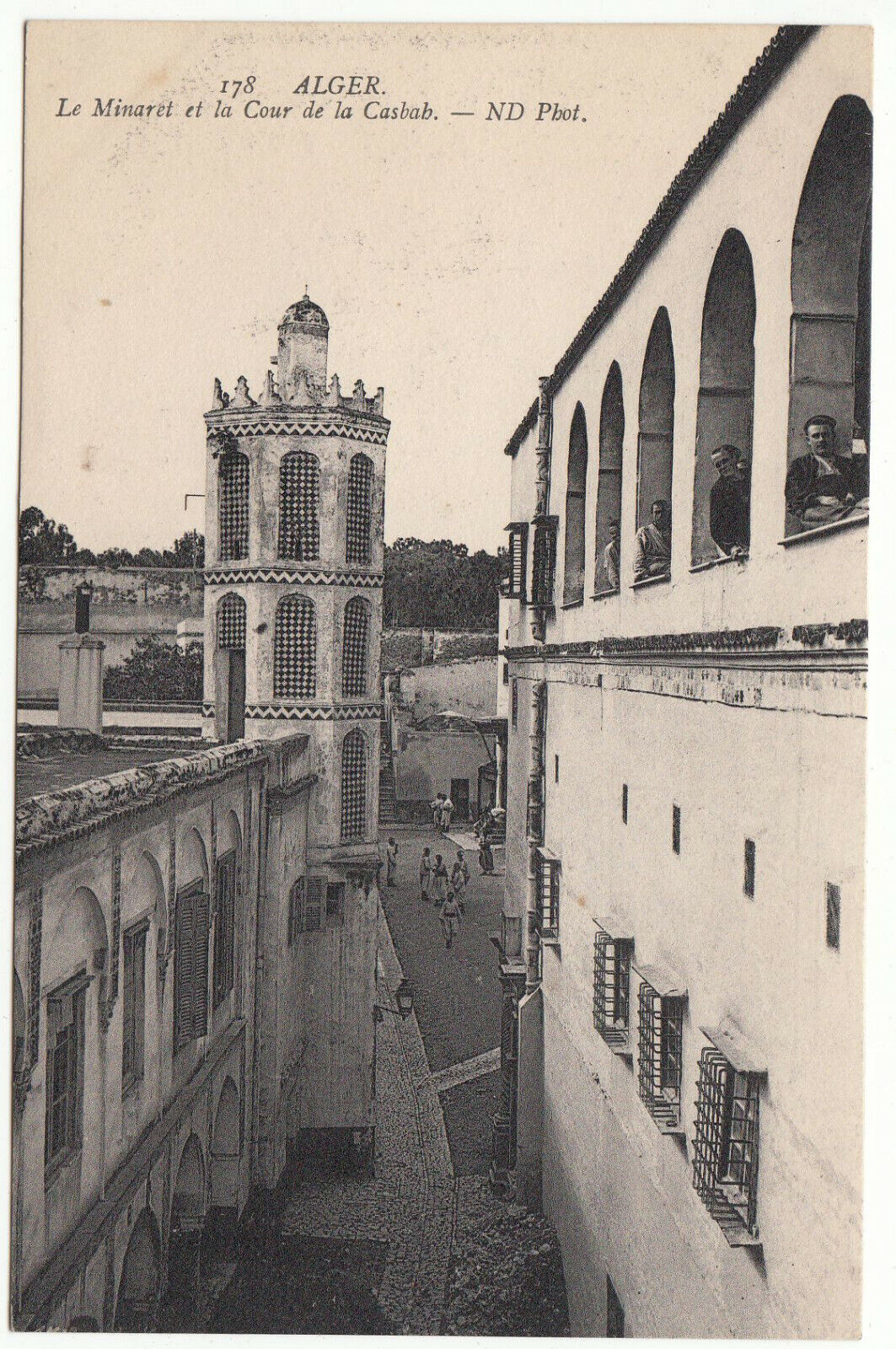 CARTE POSTALE ALGER LE MINARET ET LA COUR DE LA CASBAB 401942236956