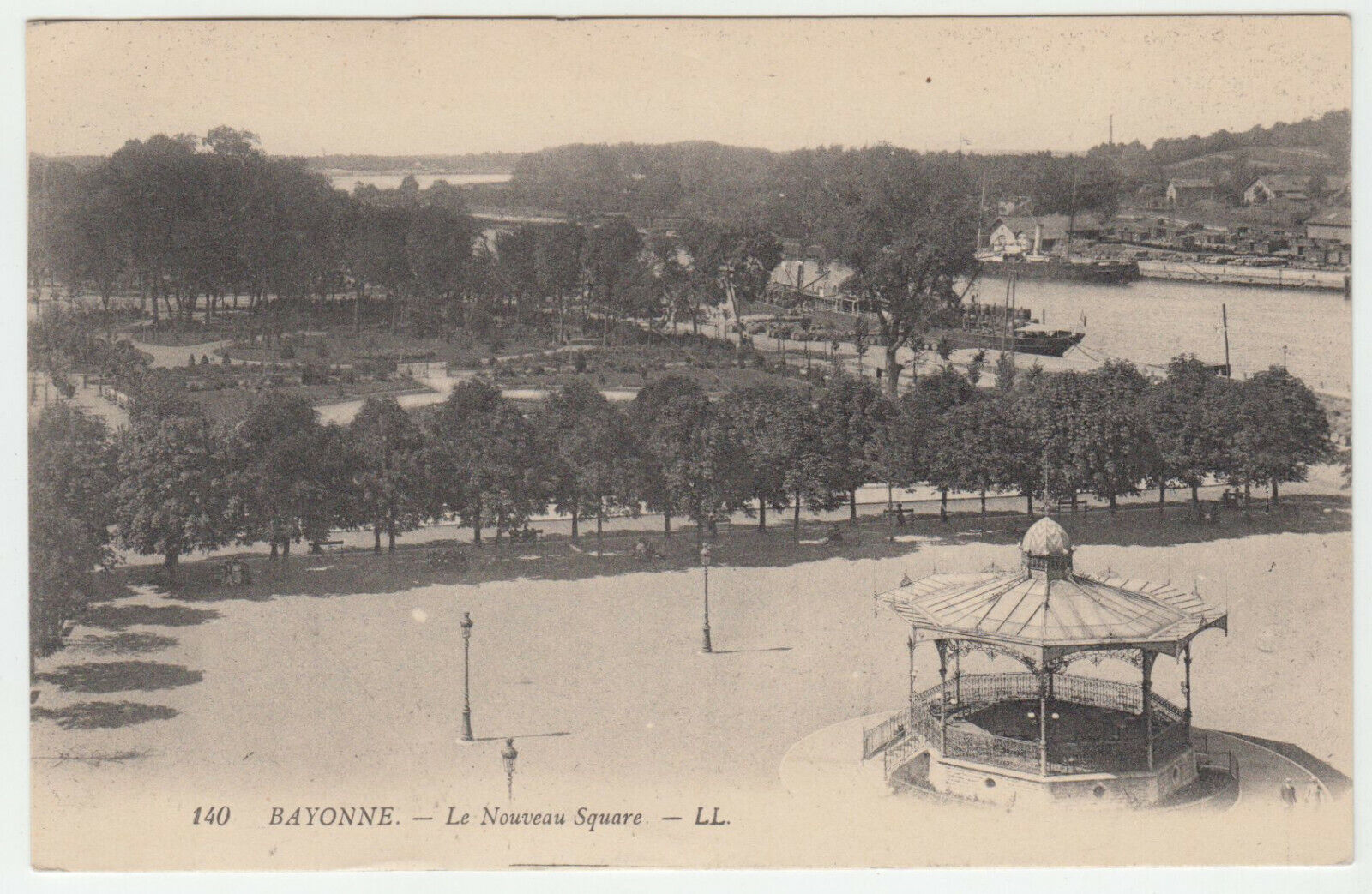 CARTE POSTALE BAYONNE LE NOUVEAU SQUARE 124095344346