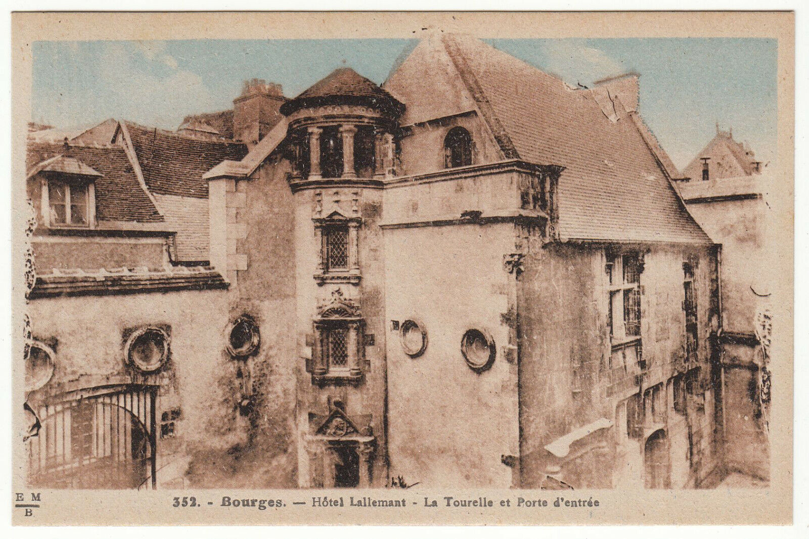 CARTE POSTALE BOURGES HOTEL LALLEMANT LA TOURELLE ET PORTE D ENTREE 402002823436