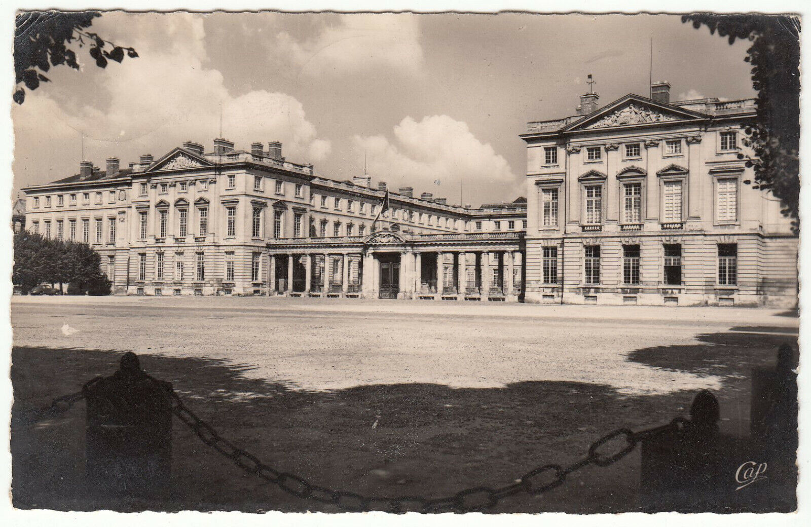 CARTE POSTALE COMPIEGNE LA FACADE DU PALAIS 401960637196