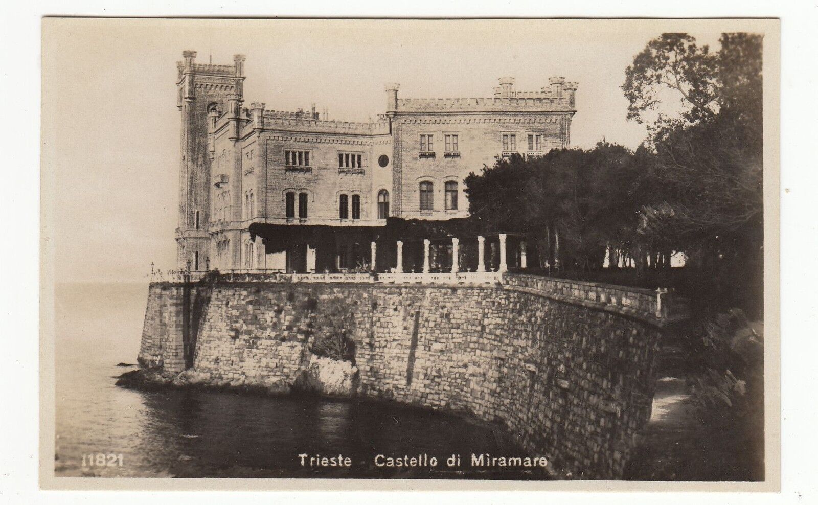 CARTE POSTALE ITALIE TRIESTE CASTELLO DI MIRAMARE 121923213436