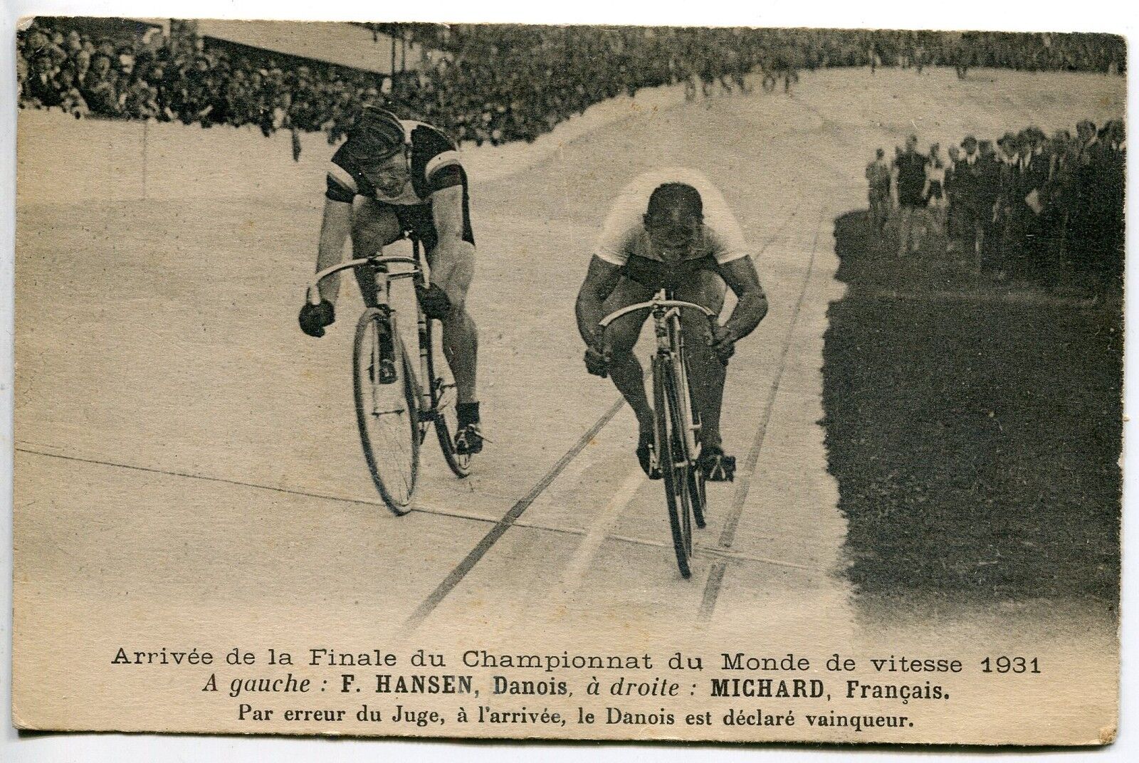 CARTE POSTALE PHOTO VELO CYCLISTE ARRIVE FINALE VITESSE 1931 400846172986