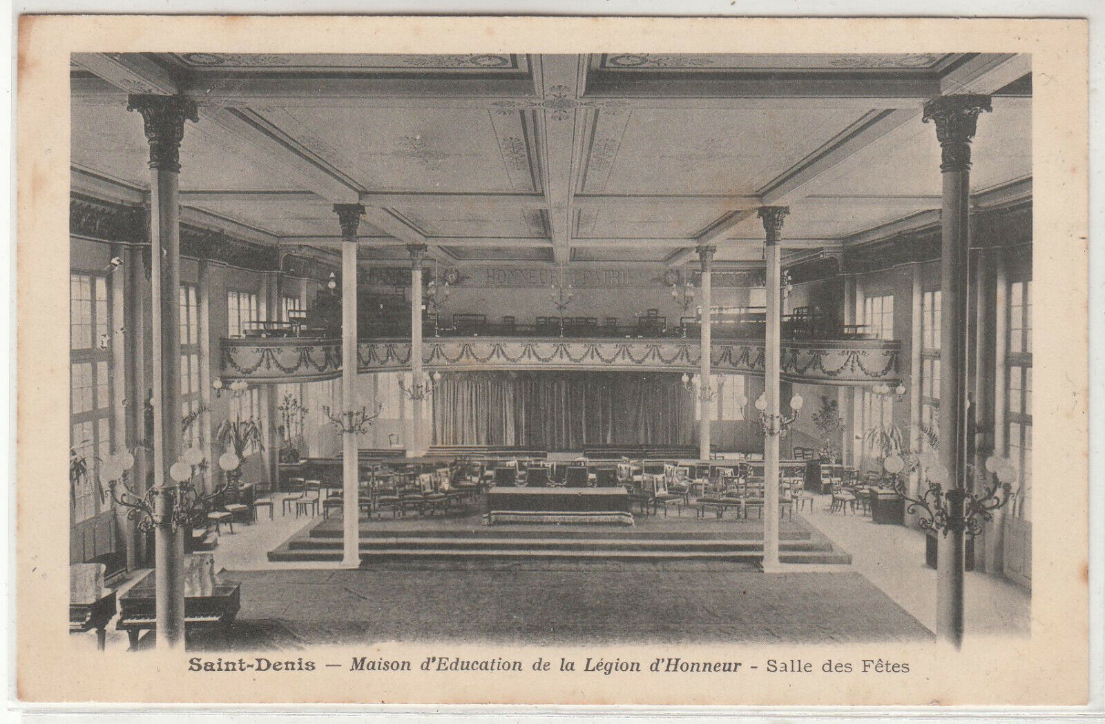 CARTE POSTALE SAINT DENIS MAISON EDUCATION LEGION D HONNEUR SALLE DES FETES 123958784076