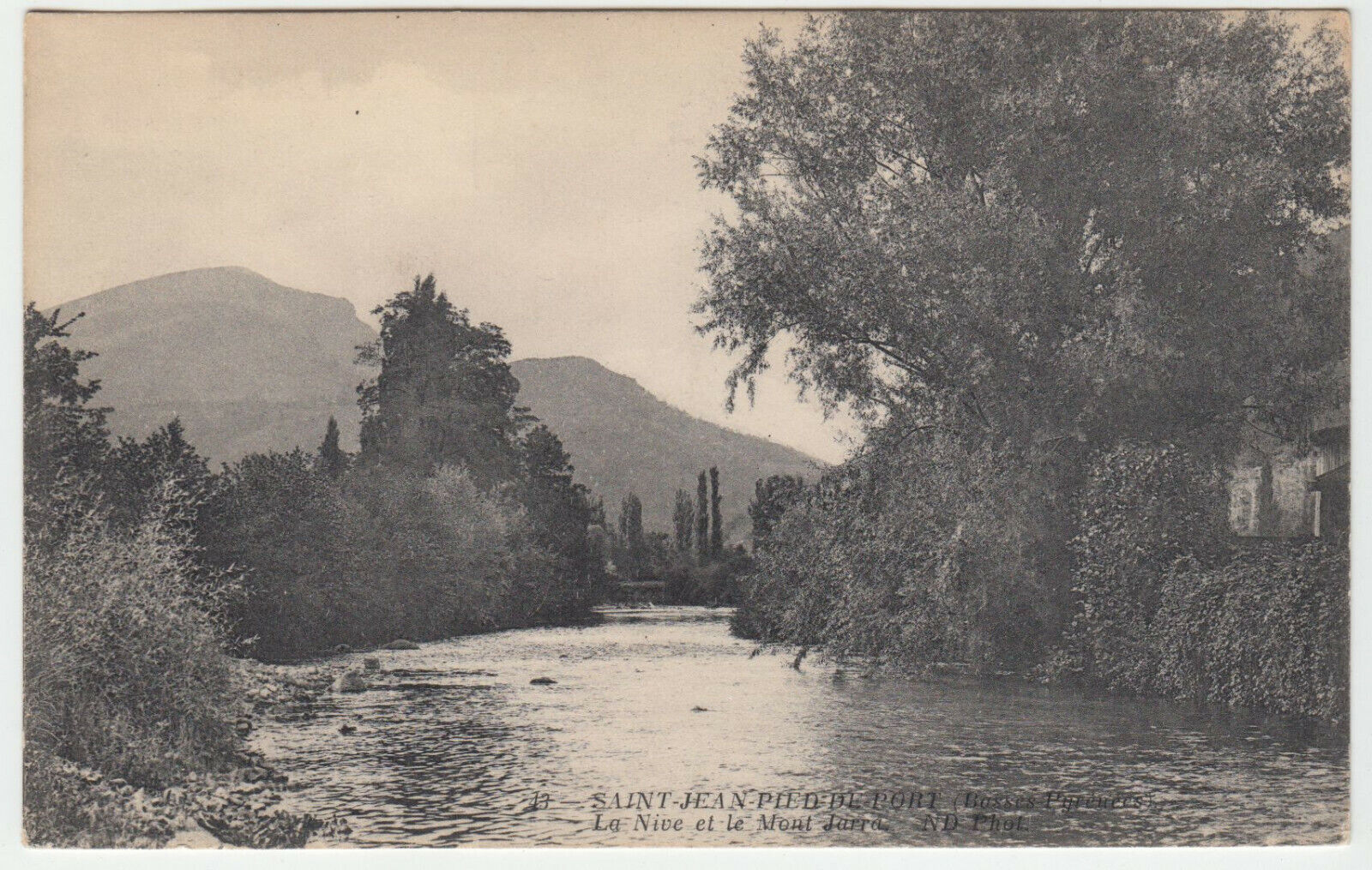 CARTE POSTALE SAINT JEAN PIED DE PORT LA NIVE ET LE MONT JARRA 402109099406