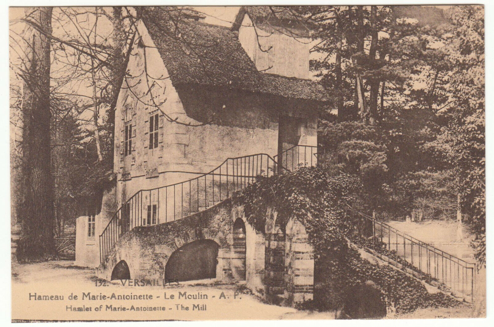 CARTE POSTALE VERSAILLE HAMEAU DE MARIE ANTOINETTE LE MOULIN 124026615506