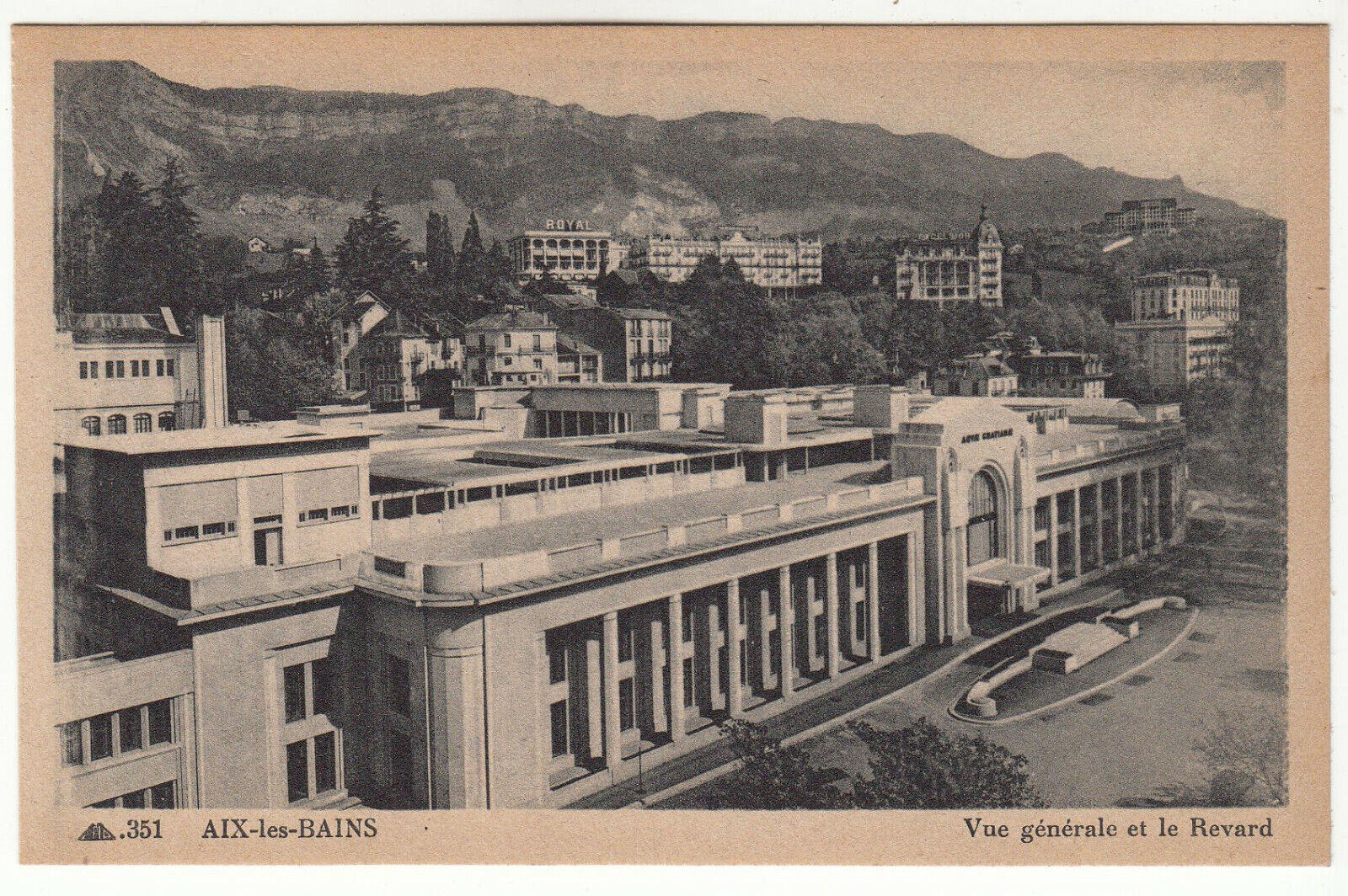 CARTE POSTALE AIX LES BAINS VUE GENERALE ET LE REVARD 124014037097