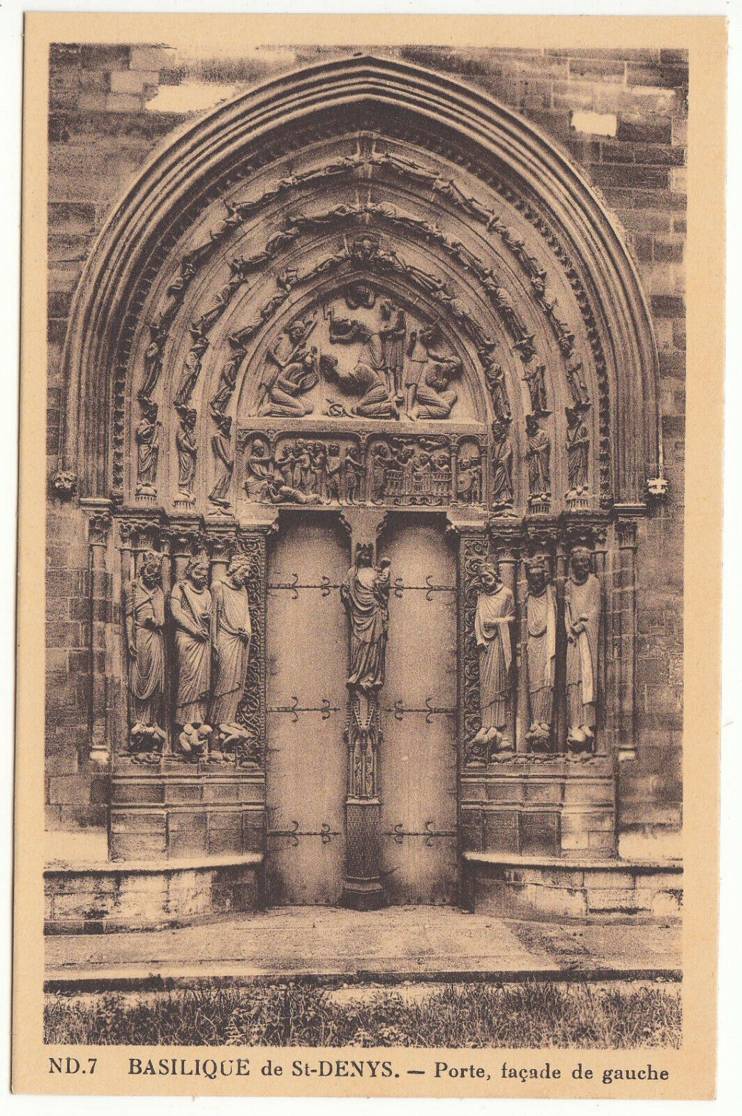 CARTE POSTALE BASILIQUE SAINT DENYS INTERIEUR PORTE FACADE DE GAUCHE 401999207697