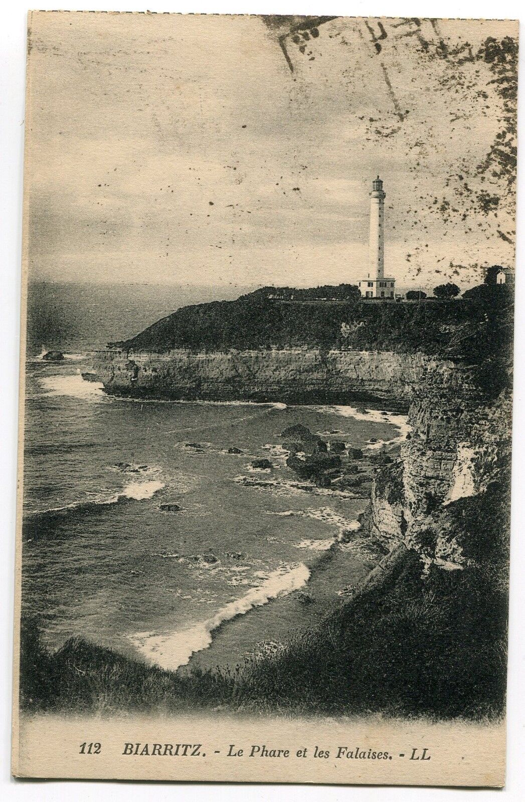 CARTE POSTALE BIARRITZ LE PHARE ET LES FALAISES 121300975577