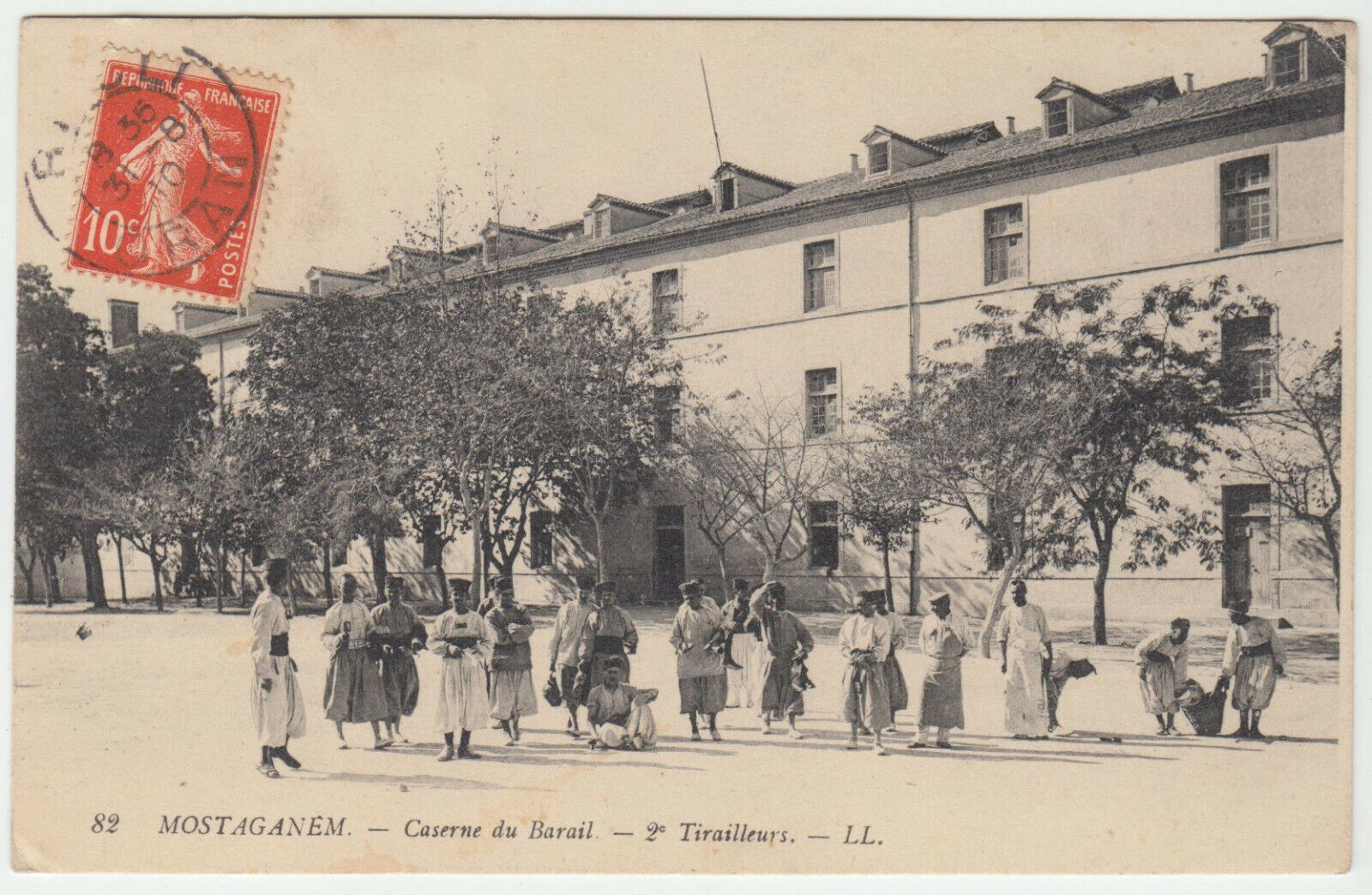 CARTE POSTALE MOSTAGANEM CASERNE DU BARAIL 2 TIRAILLEURS 1910 402240297747