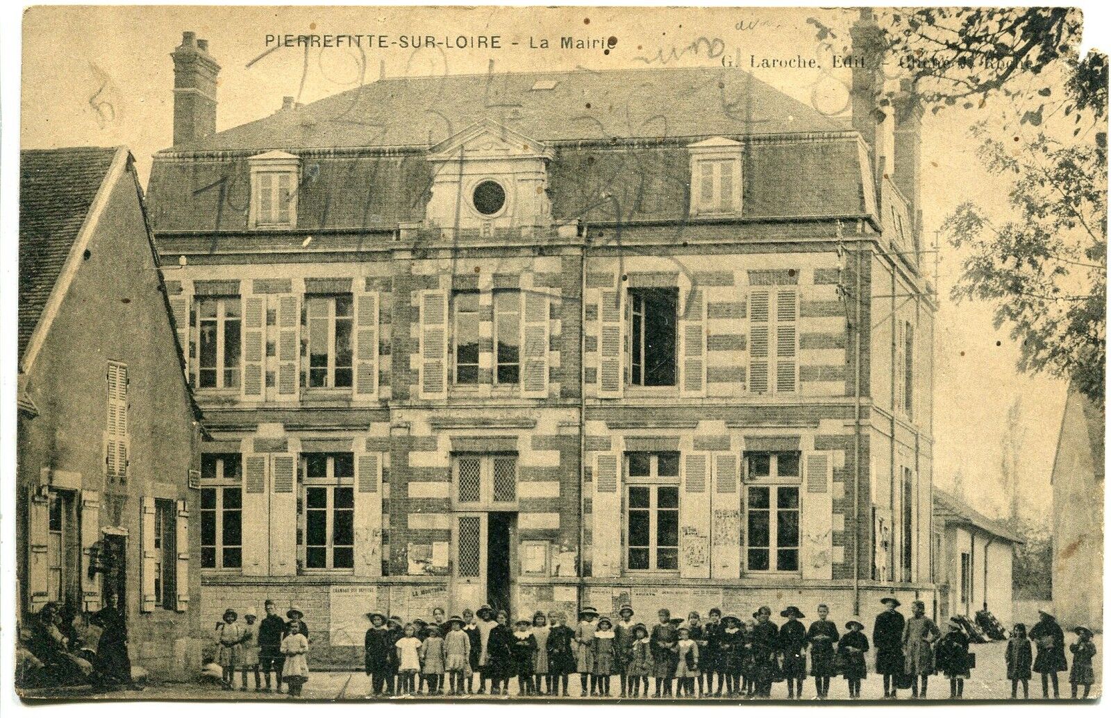 CARTE POSTALE PIERREFITTE SUR LOIRE LA MAIRIE 121504030037