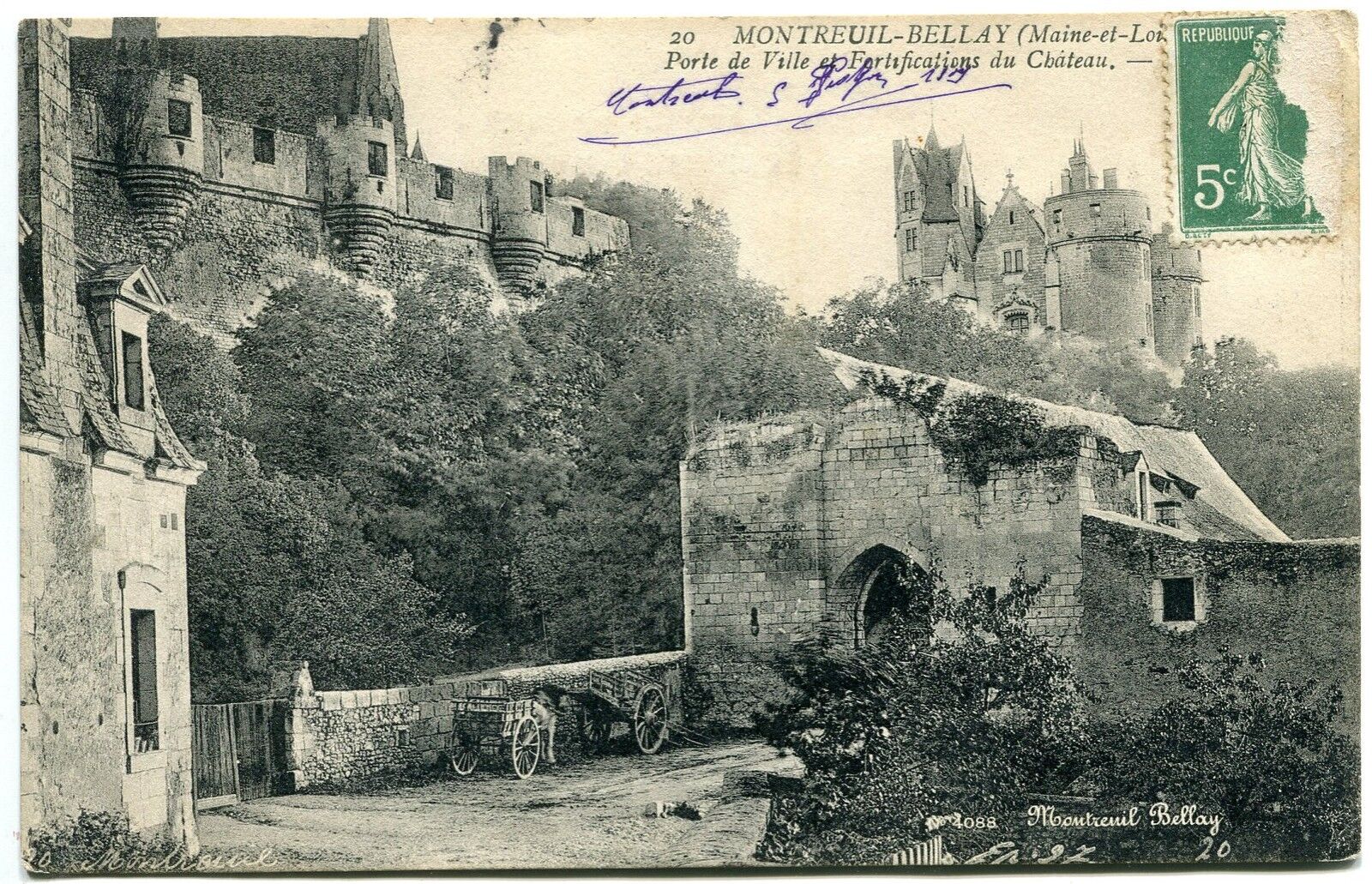 CPA MONTREUIL BELLAY PORTE DE LA VILLE FORTIFICATIONS DU CHATEAU 121074571777