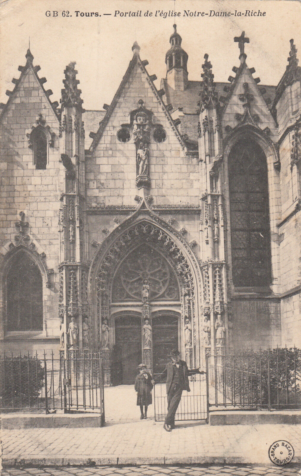 CPA TOURS PORTRAIT DE L EGLISE NOTRE DAME LA RICHE 400436996927