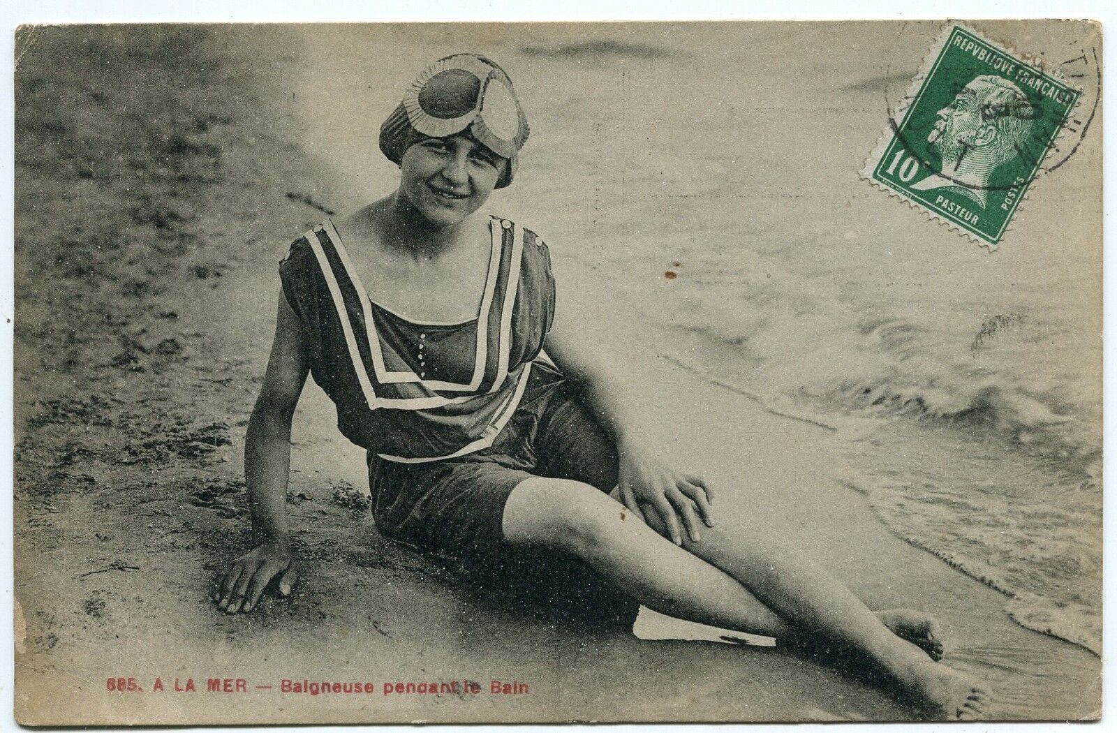 CARTE POSTALE A LA MER BAIGNEUSE PENDANT LE BAIN PHOTO C DENUC MONTPELLIER 121418574938