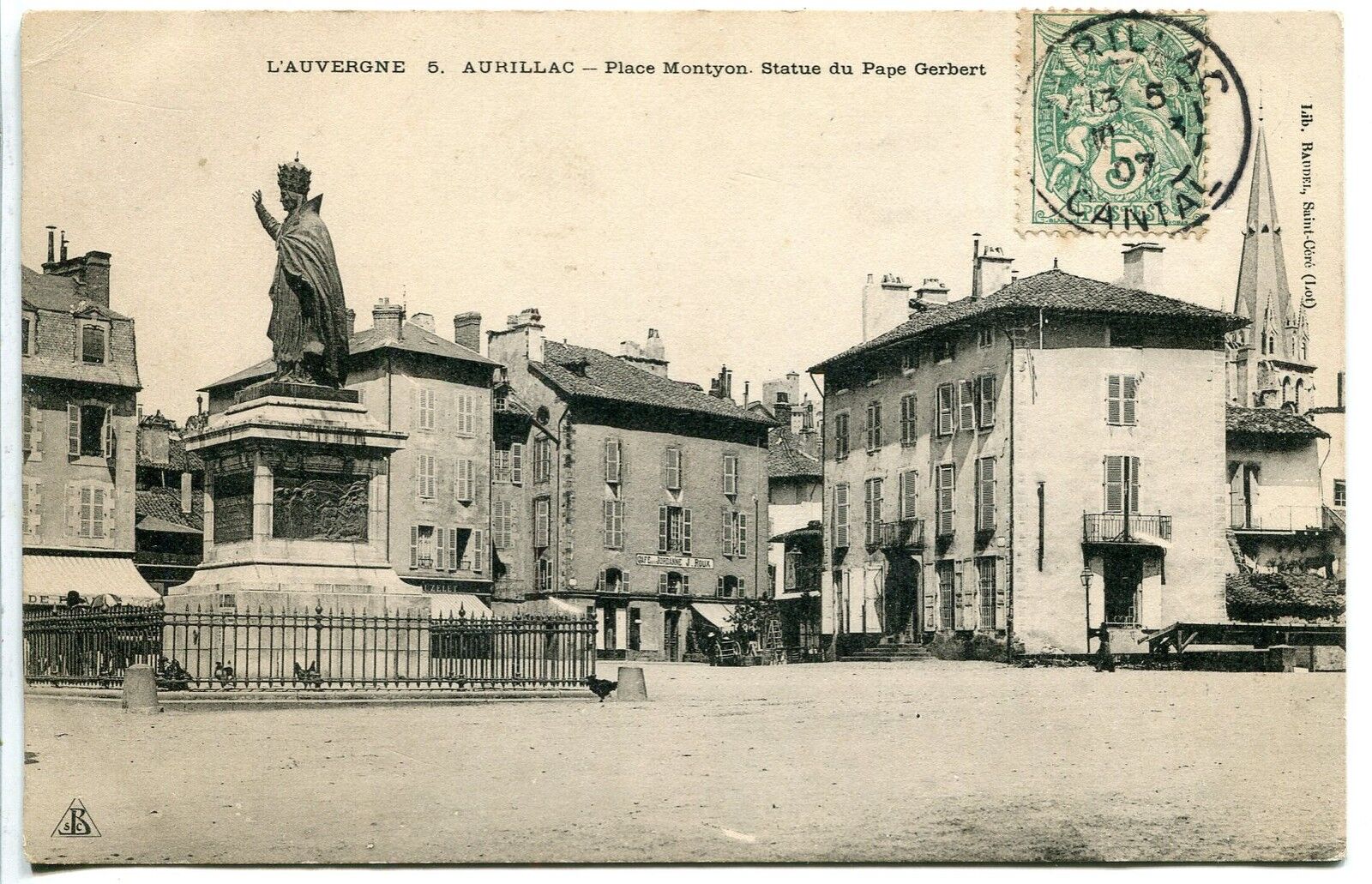 CARTE POSTALE AURILLAC PLACE MONTYON STATUE DU PAPE GERBERT 121502085348