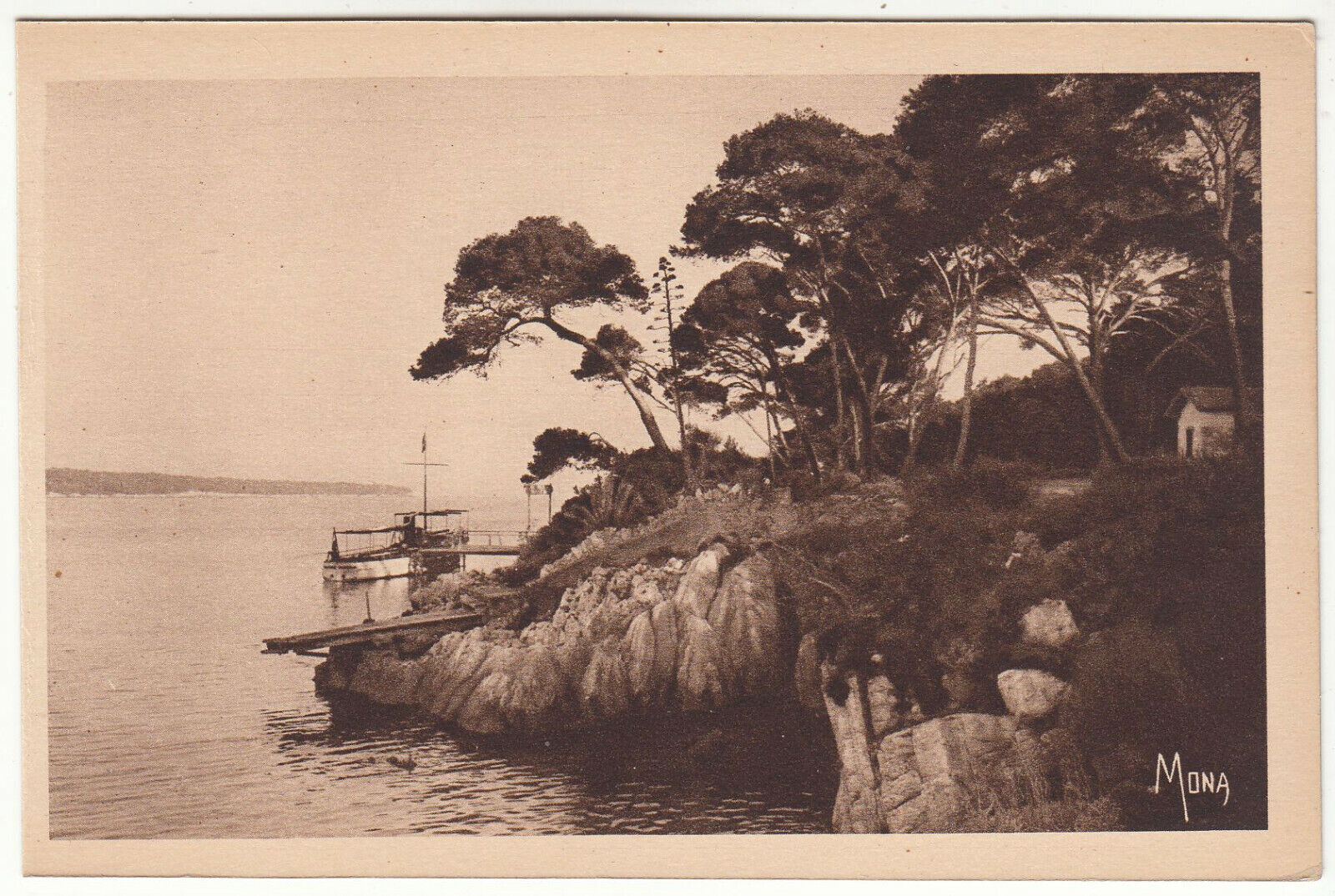 CARTE POSTALE ILE SAINT HONORAT BATEAU A VAPEUR A L EMBARCADERE 402003998178