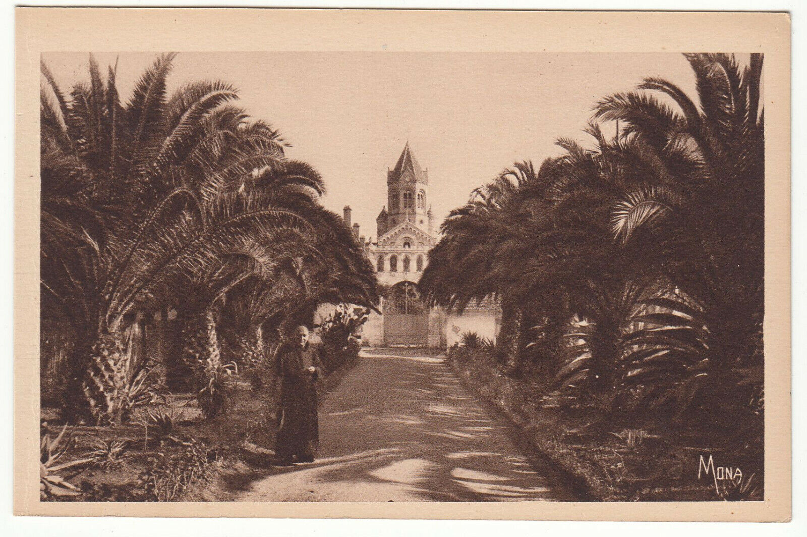 CARTE POSTALE ILE SAINT HONORAT ENTREE DU MONASTERE VUE DE L EXTERIEUR 124016659518