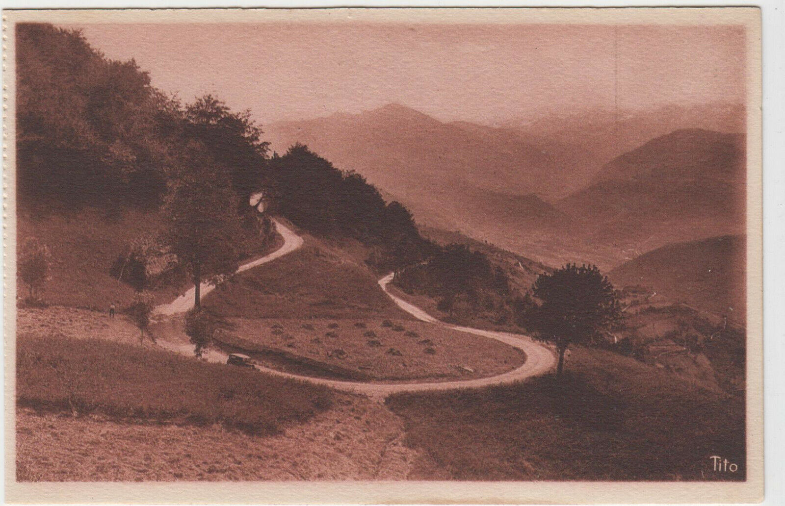 CARTE POSTALE LES PYRENEES LA DESENTE DU COL D ASPIN SUR ARREAU LE FER A CHEVAL 123942940448