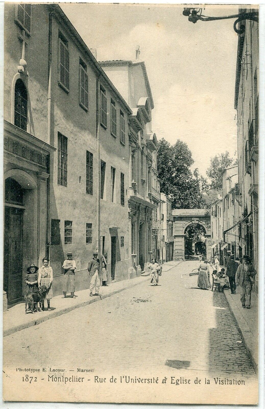 CARTE POSTALE MONTPELIER RUE DE L UNIVERSITE ET EGLISE DE LA VISITATION 121322412298