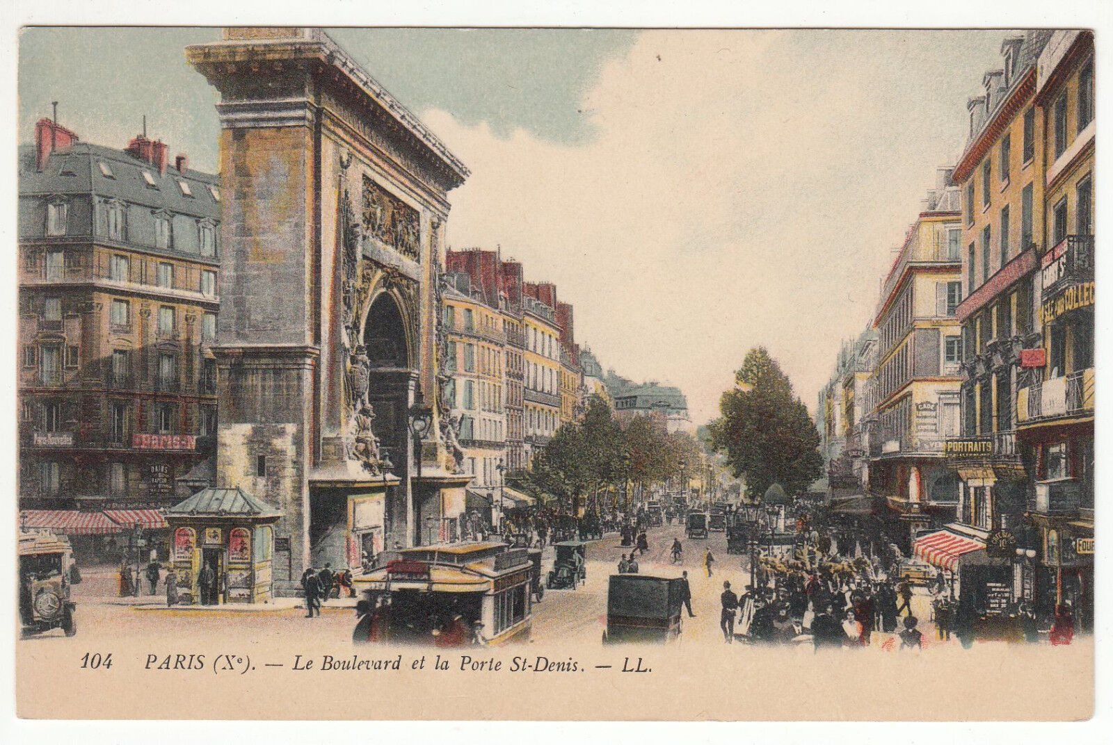 CARTE POSTALE PARIS LE BOULEVARD ET LA PORTE SAINT DENIS 122198700738