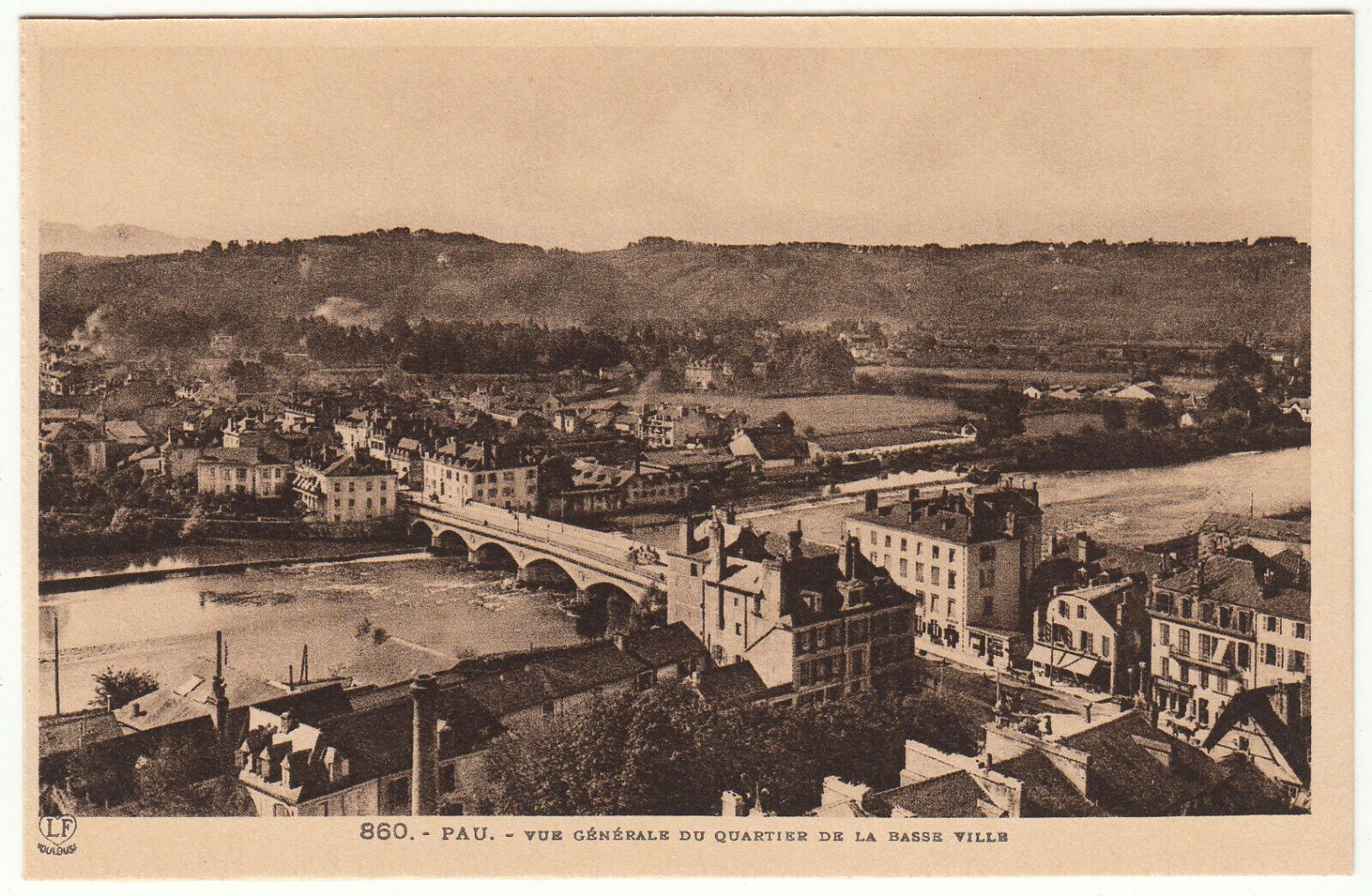 CARTE POSTALE PAU VUE GENERALE DU QUARTIER DE LA BASSE VILLE 124010836218