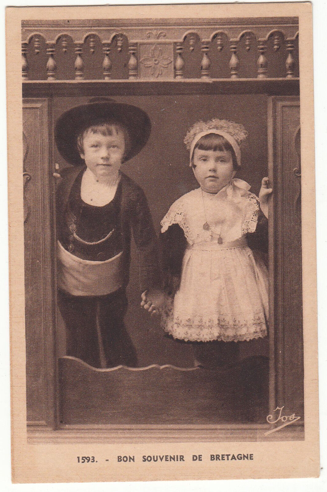 CARTE POSTALE PHOTO JEUNE ENFANTS FOLKLORE SOUVENIR DE BRETAGNE 401214696688