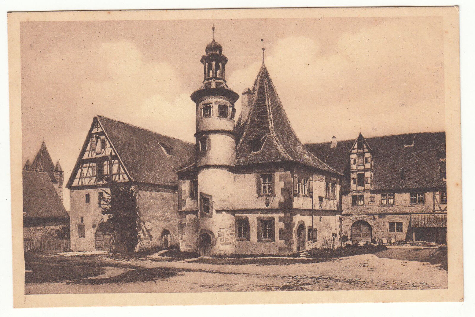 CARTE POSTALE POFTKARTE ALLEMAGNE ROTHENBURG O T HEGEREITERHAUS MIT SPITALHOF 123450214838