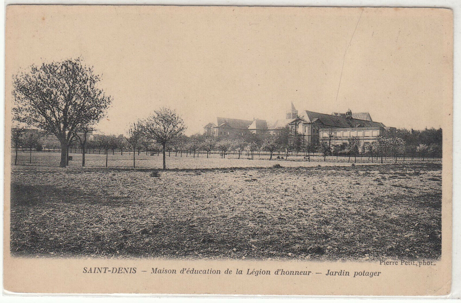 CARTE POSTALE SAINT DENIS MAISON EDUCATION LEGION D HONNEUR JARDIN POTAGER 123958775828